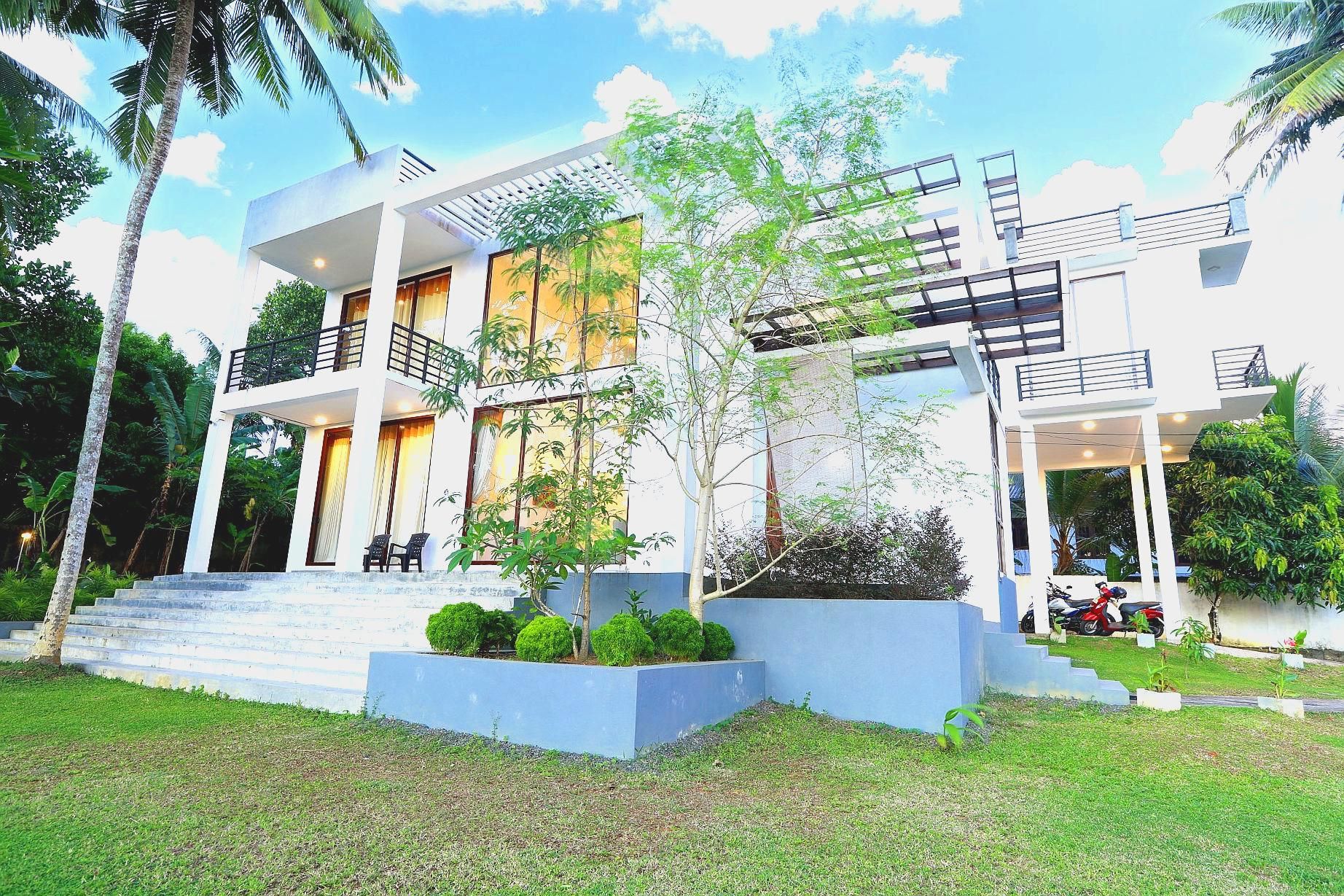 The Villa Close to Surf Beach and Galle -