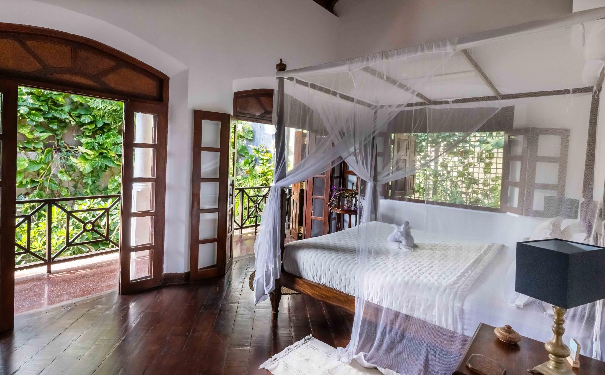 King Bed Standard Garden View High Floor