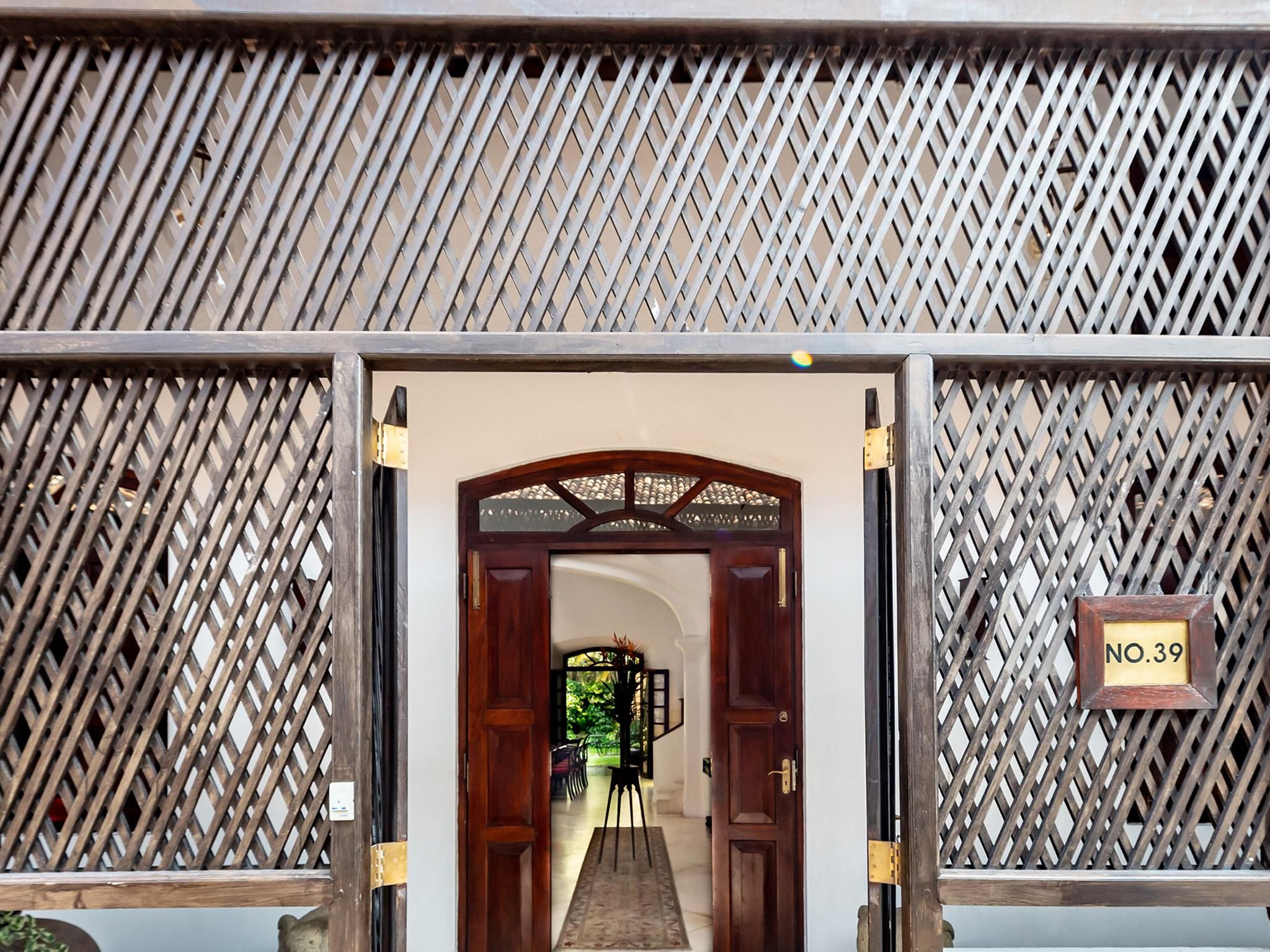 Seven Pillars. No. 39 Galle Fort