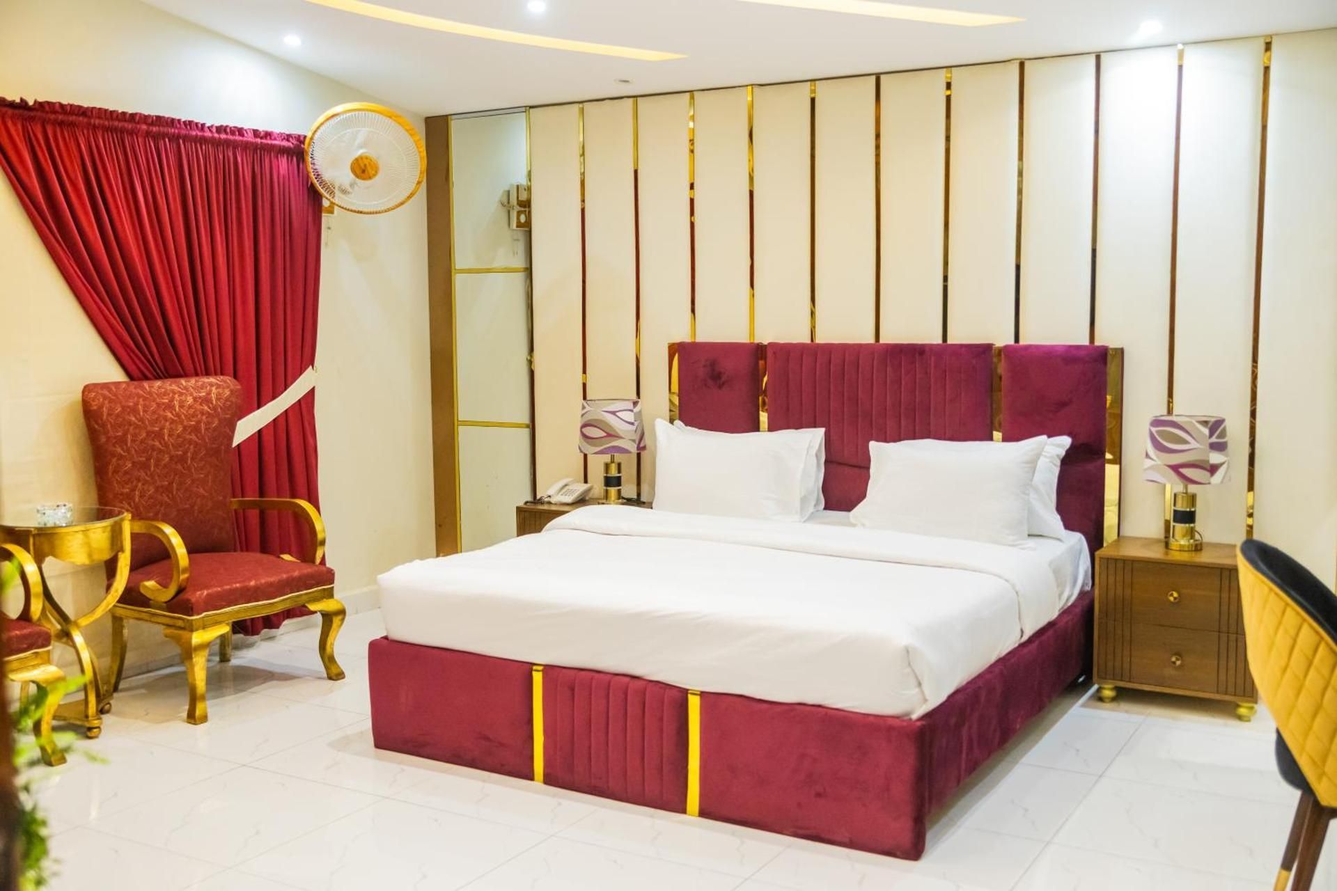 Deluxe Double or Twin Room