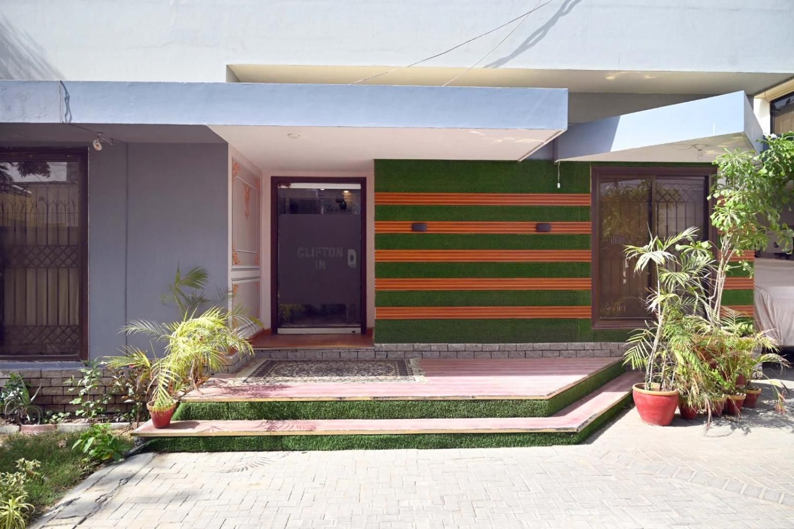 Clifton Inn Guest House 