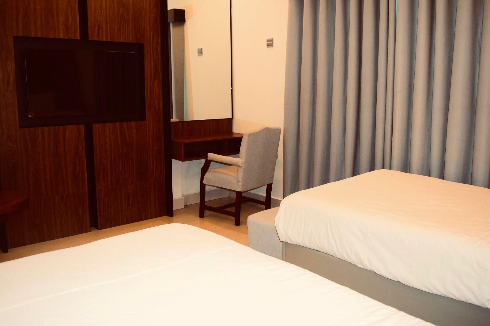 SUNSET SUITES Deluxe Twin 2