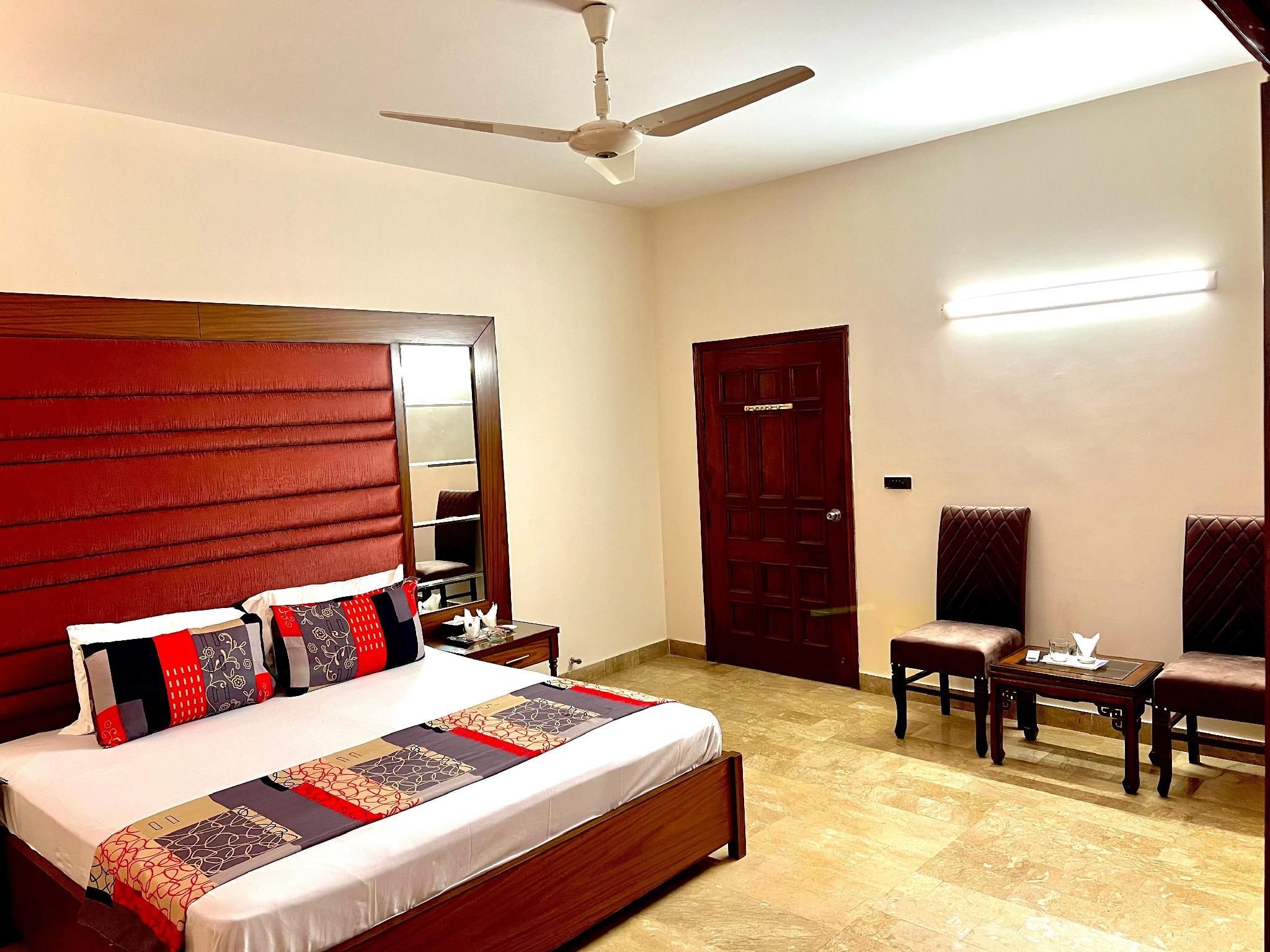 Deluxe Double or Twin