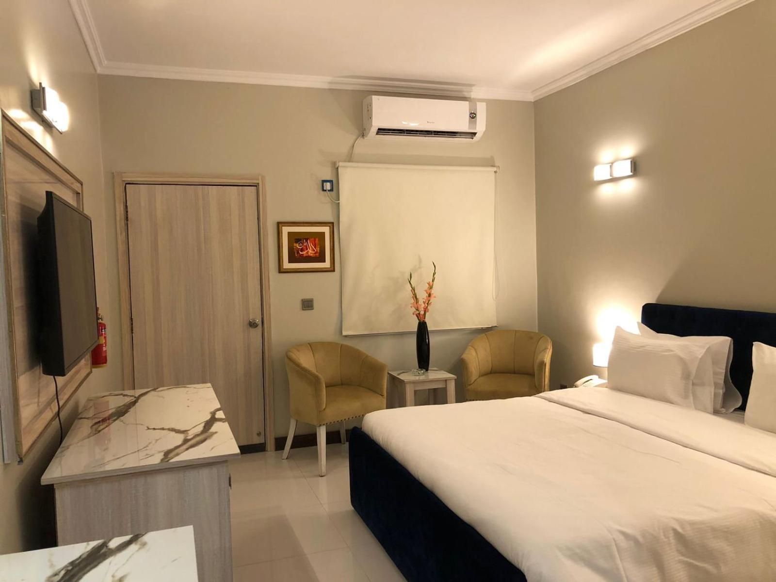 Deluxe Double Room with Bath