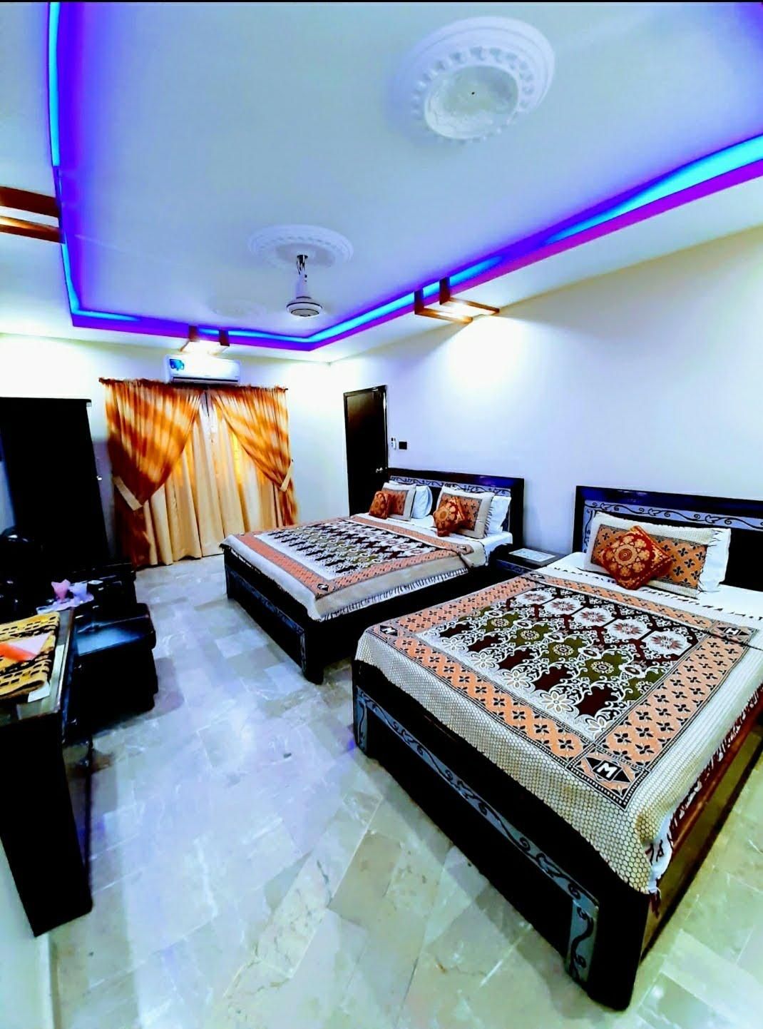 Galaxy Inn - Near Jinnah International Airport Branch Deluxe Triple Room 2
