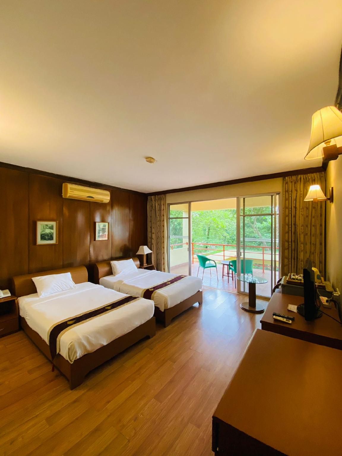 Nazimgarh Garden Resort Deluxe Twin Room