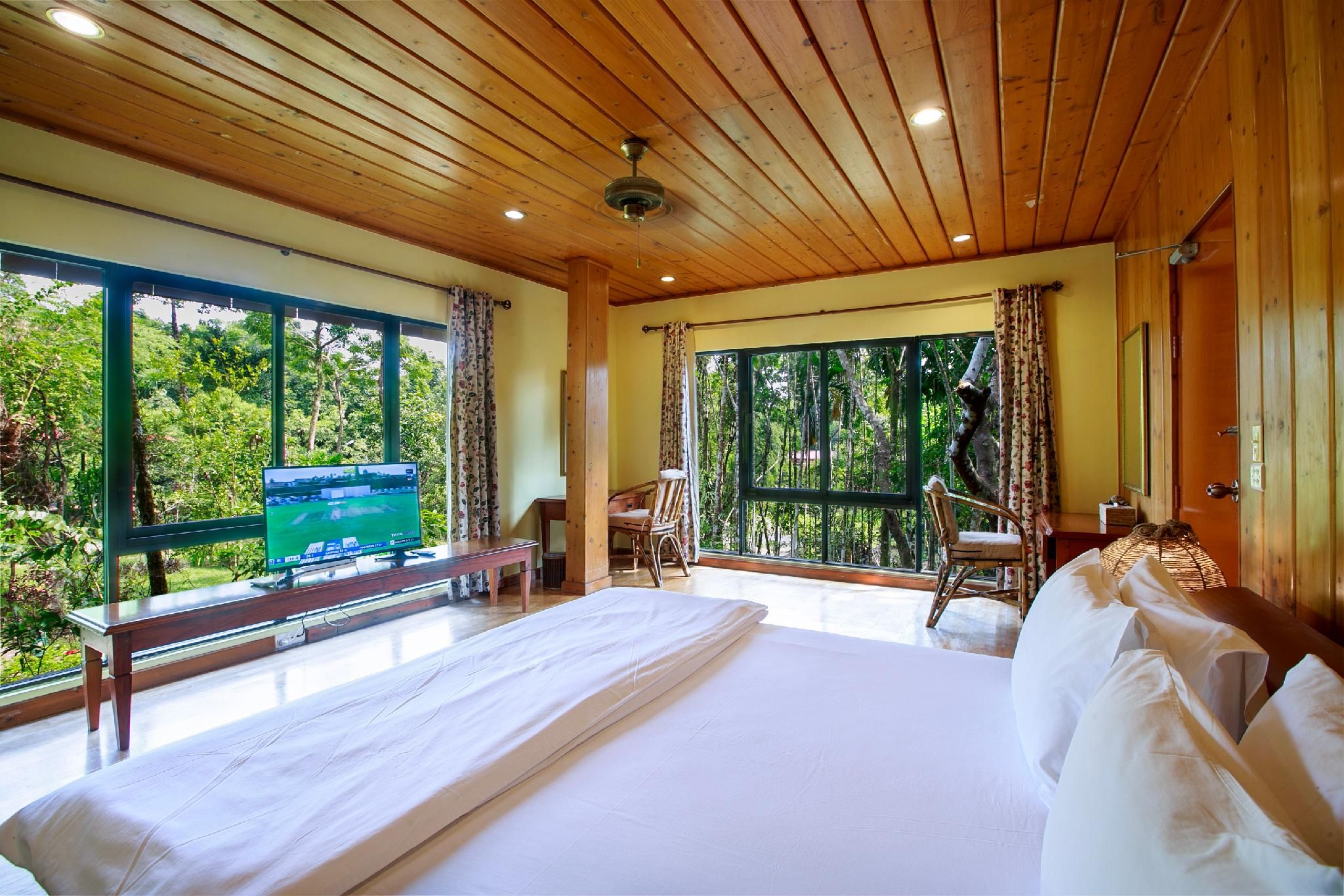 Nazimgarh Wilderness Resort Treetop Suite