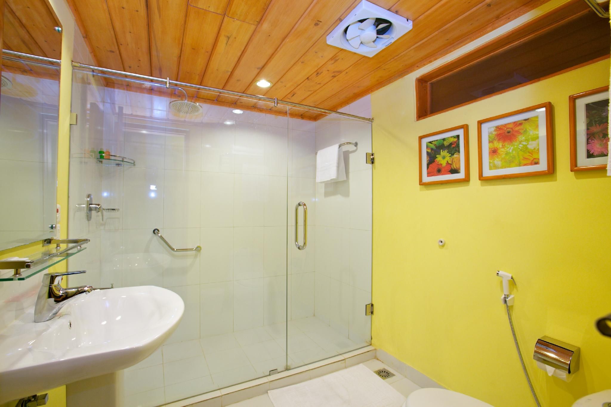 Deluxe Room with Balcony