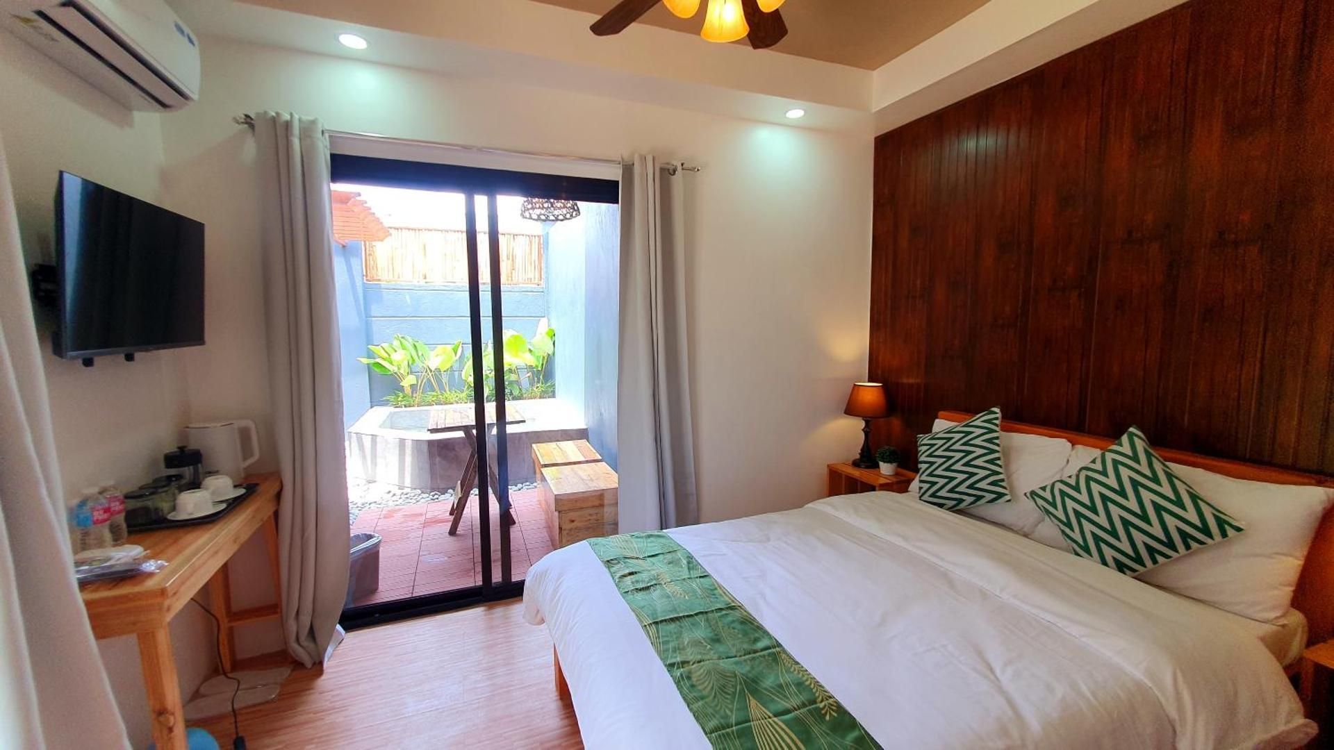 Double Room with Spa Bath