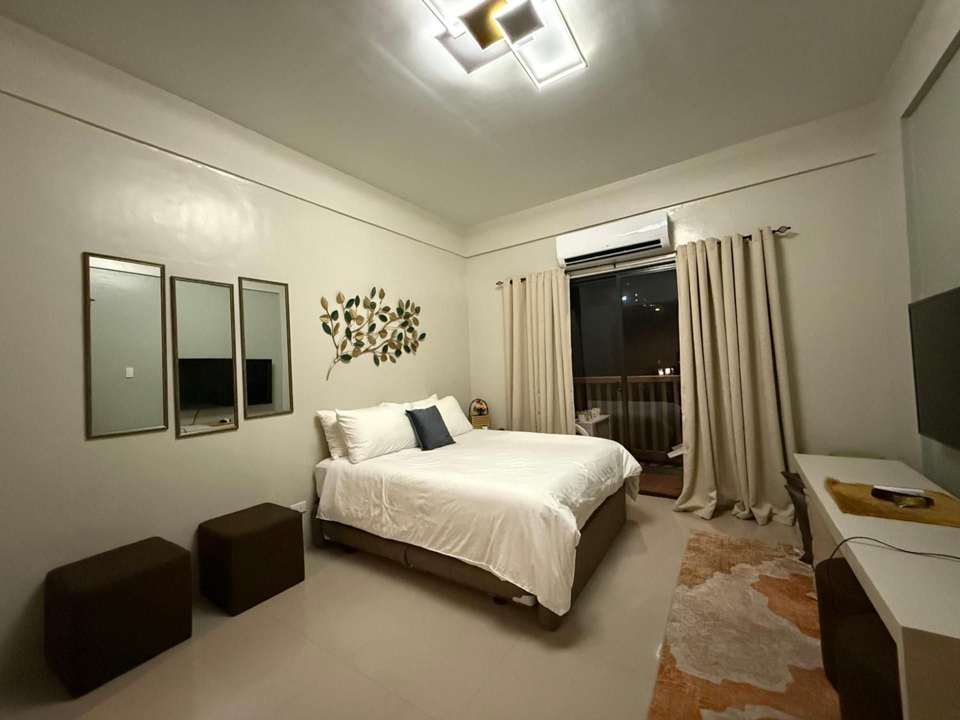 Deluxe Double or Twin Room with Balcony