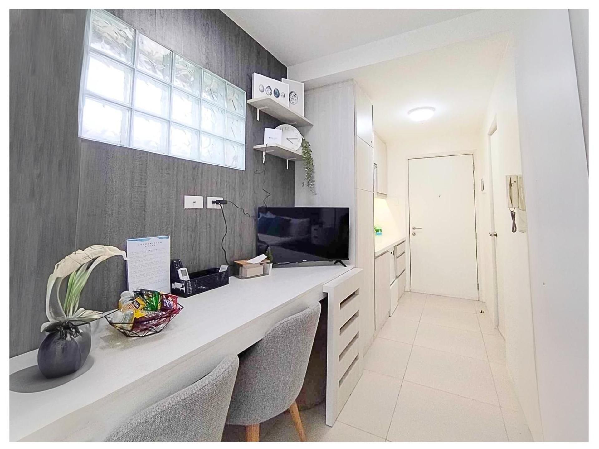 Studio with Balcony