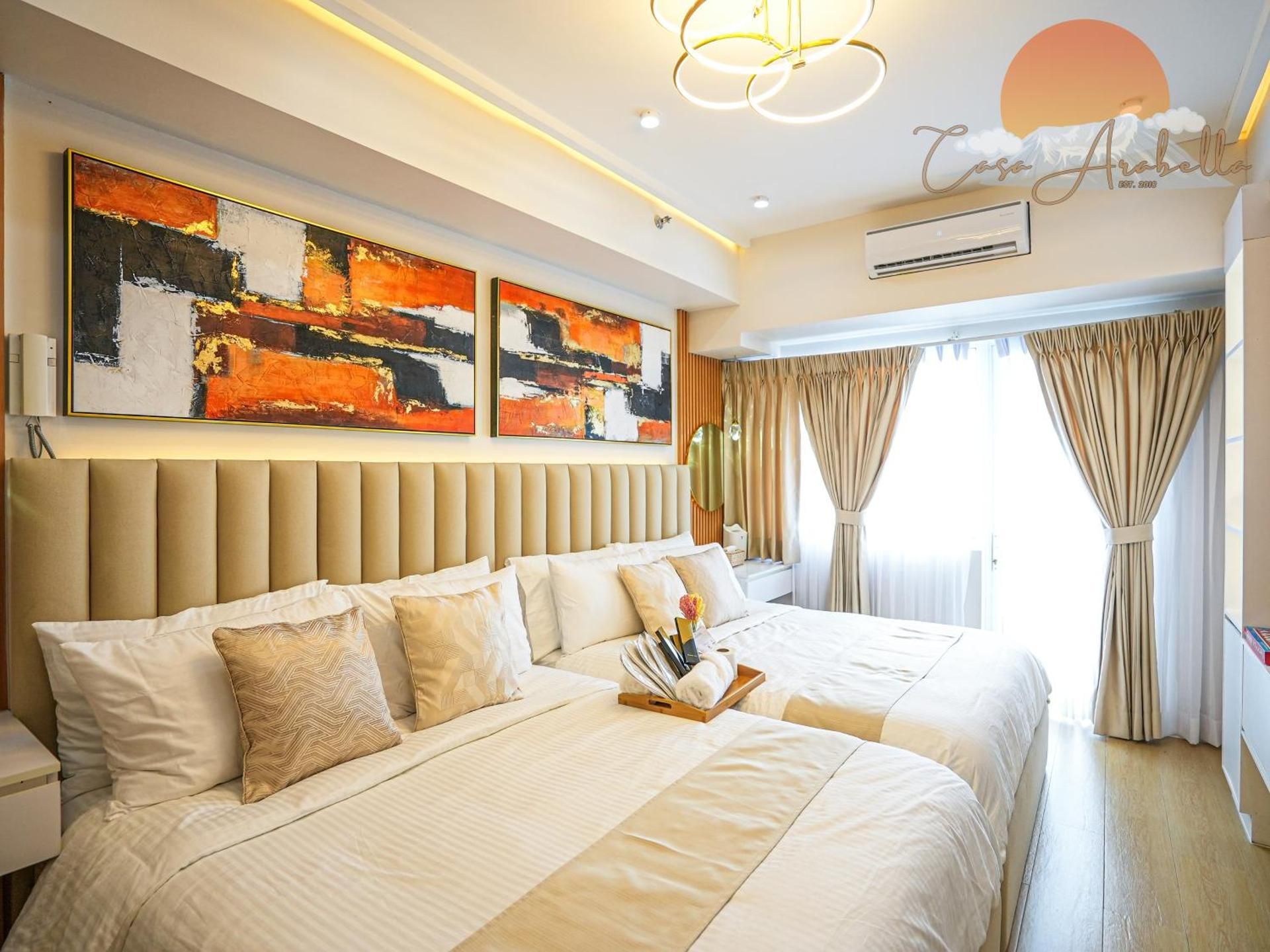 Suite with Lake View