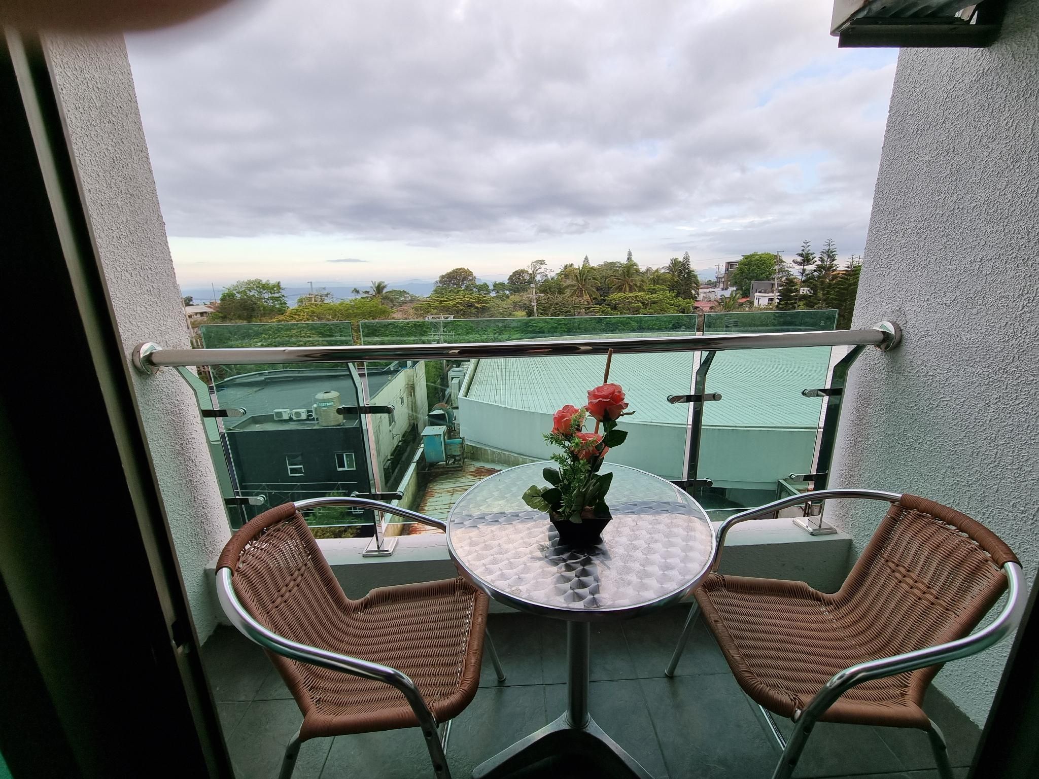 Studio Balcony Suite