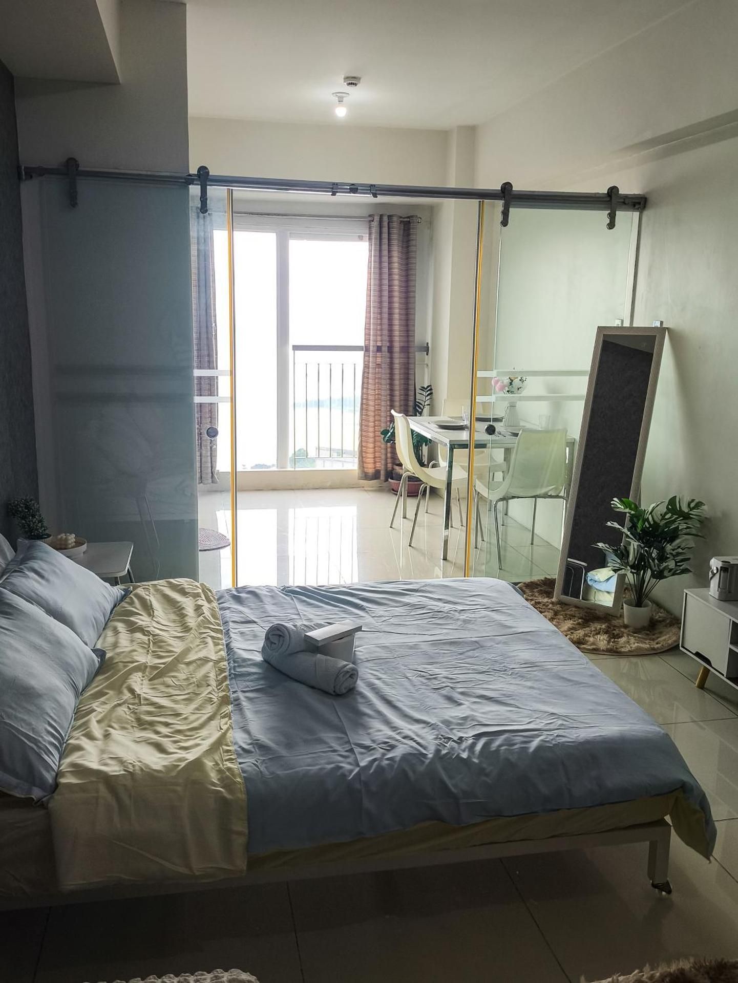 Studio with Lake View