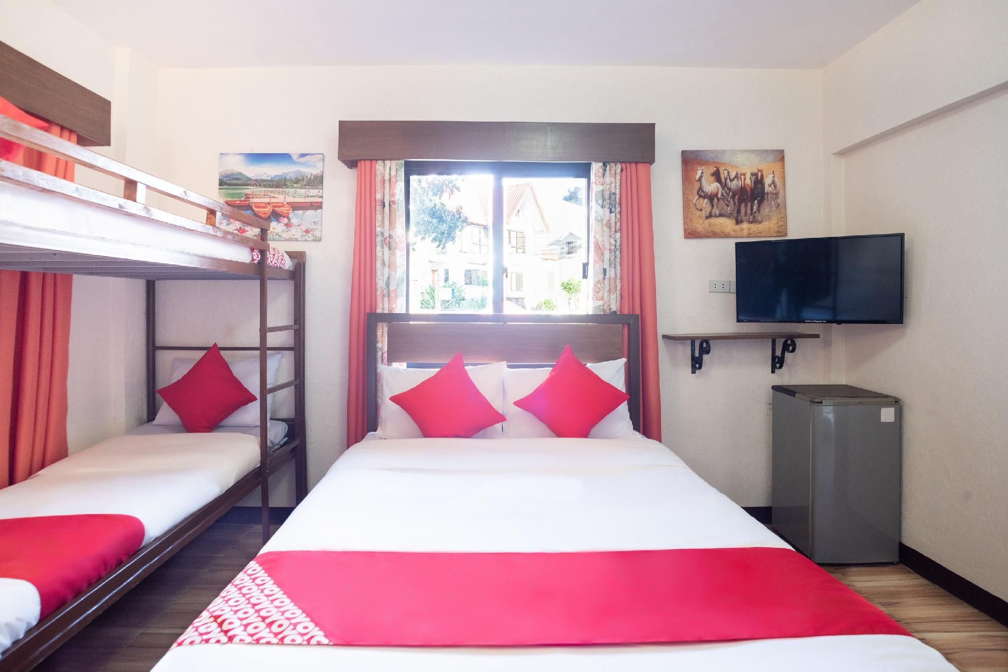 Private 4-Bunk Beds Room