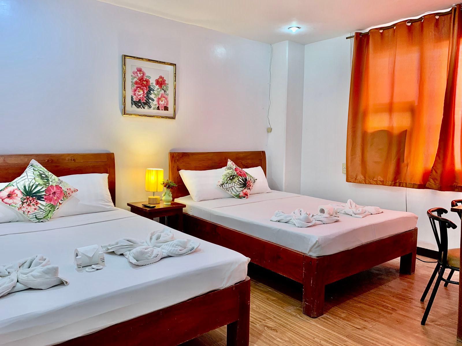 Mont Wind Hotel Tagaytay powered by Cocotel Deluxe Room 3