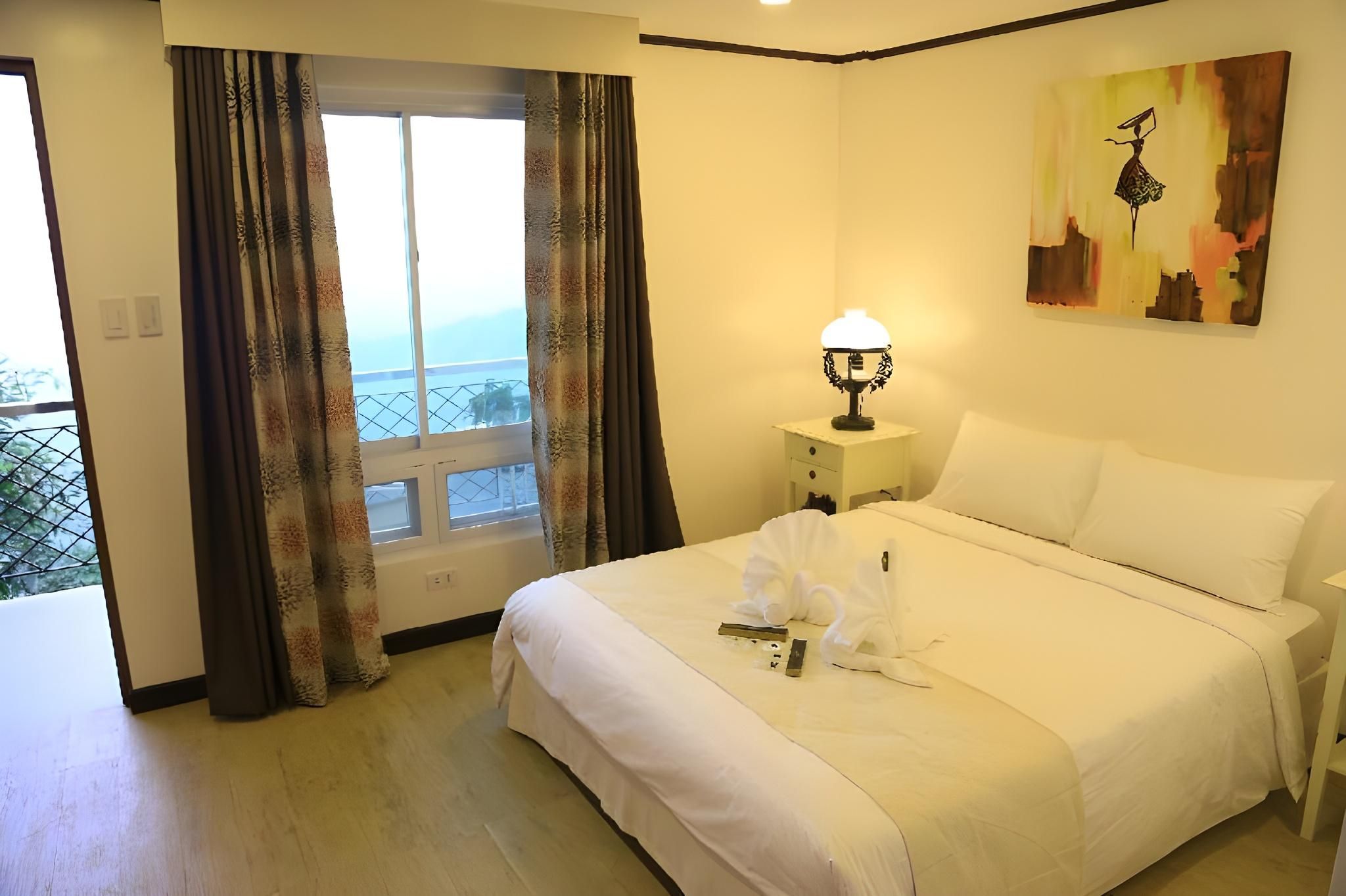 Deluxe Room with Balcony
