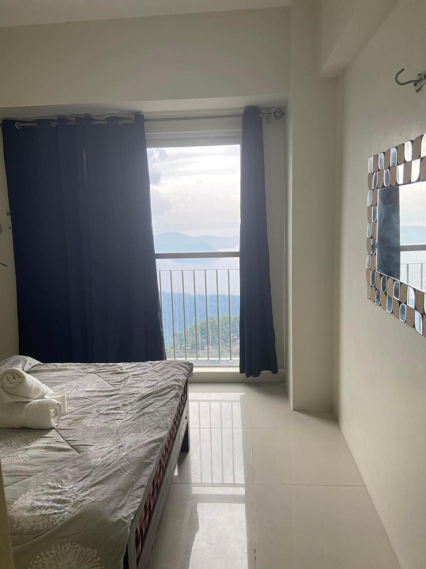Studio with Lake View
