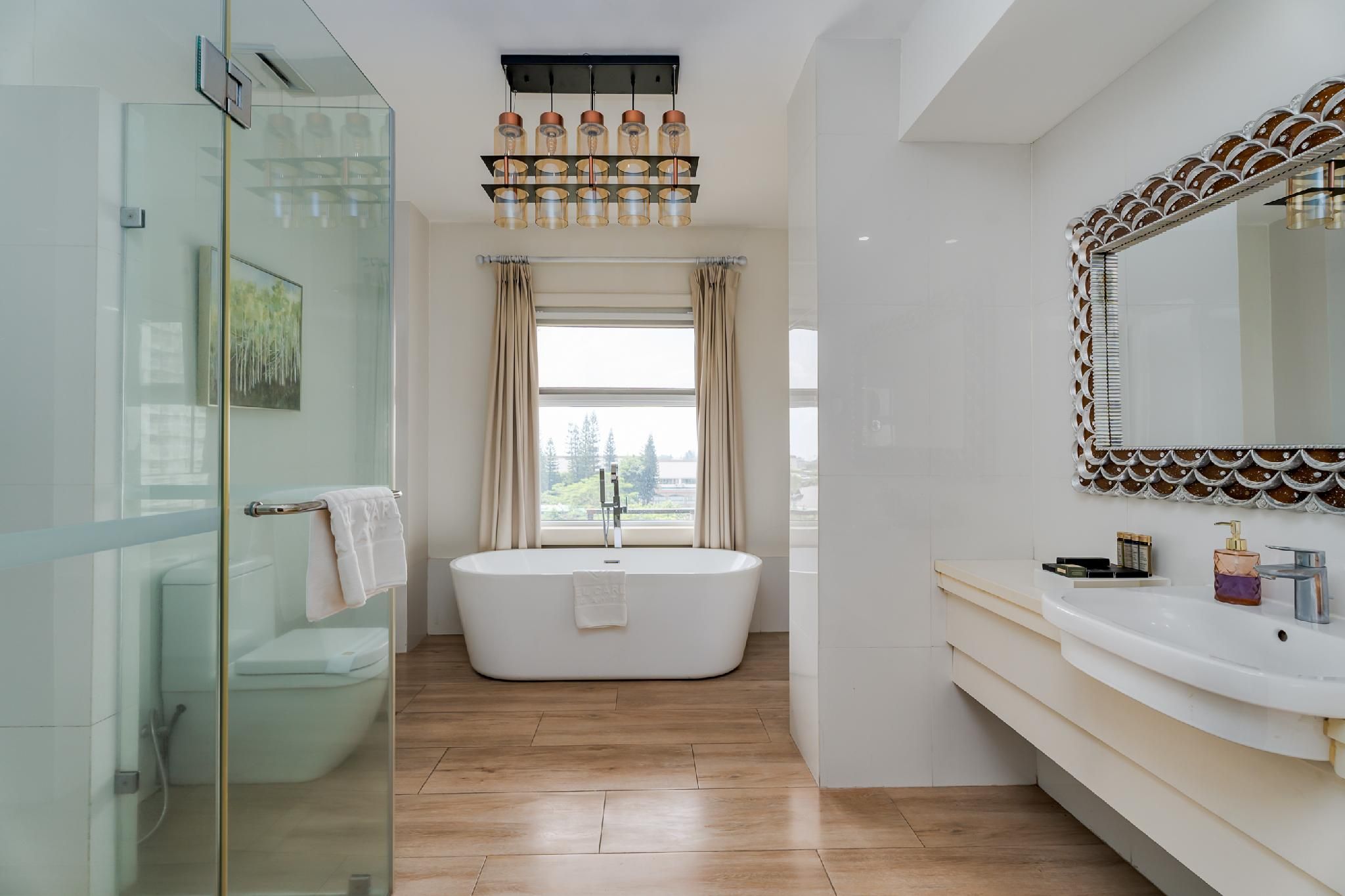 Hotel Carlito Tagaytay Royal Suite 3