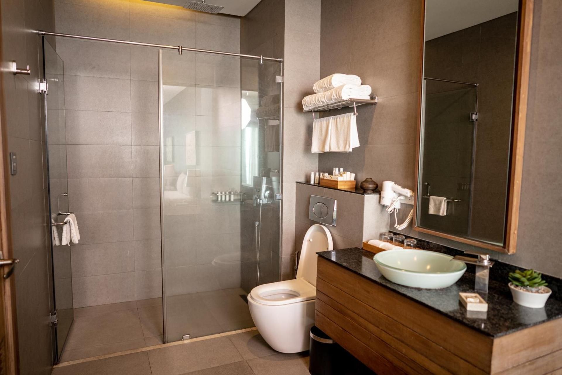 Escala Tagaytay Premier Room 3