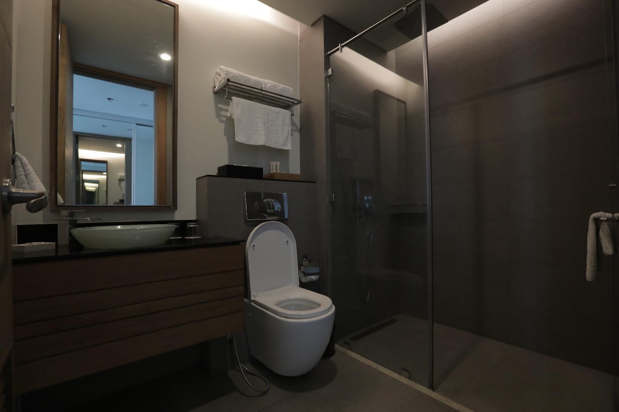 Escala Tagaytay Deluxe Suite 3