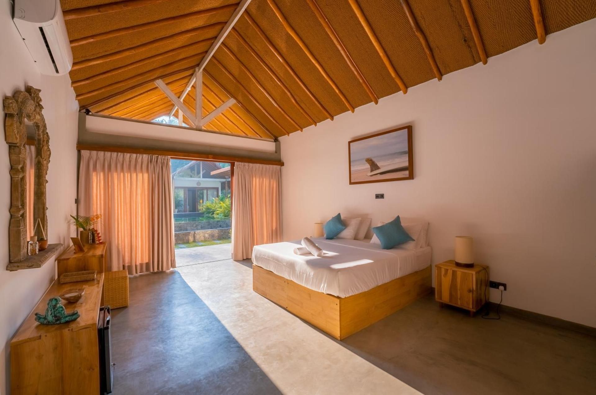 Double Room with Pool View