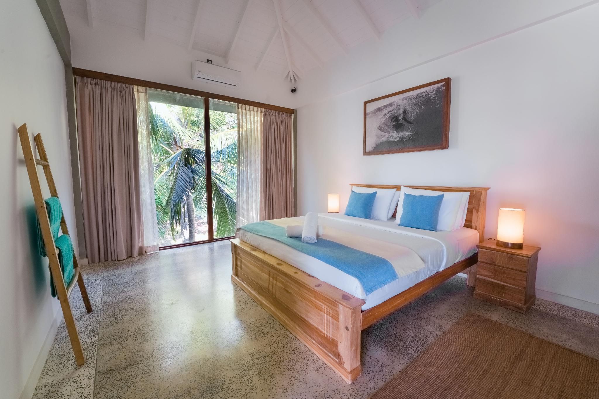 Double or Twin Room with Shared Bathroom