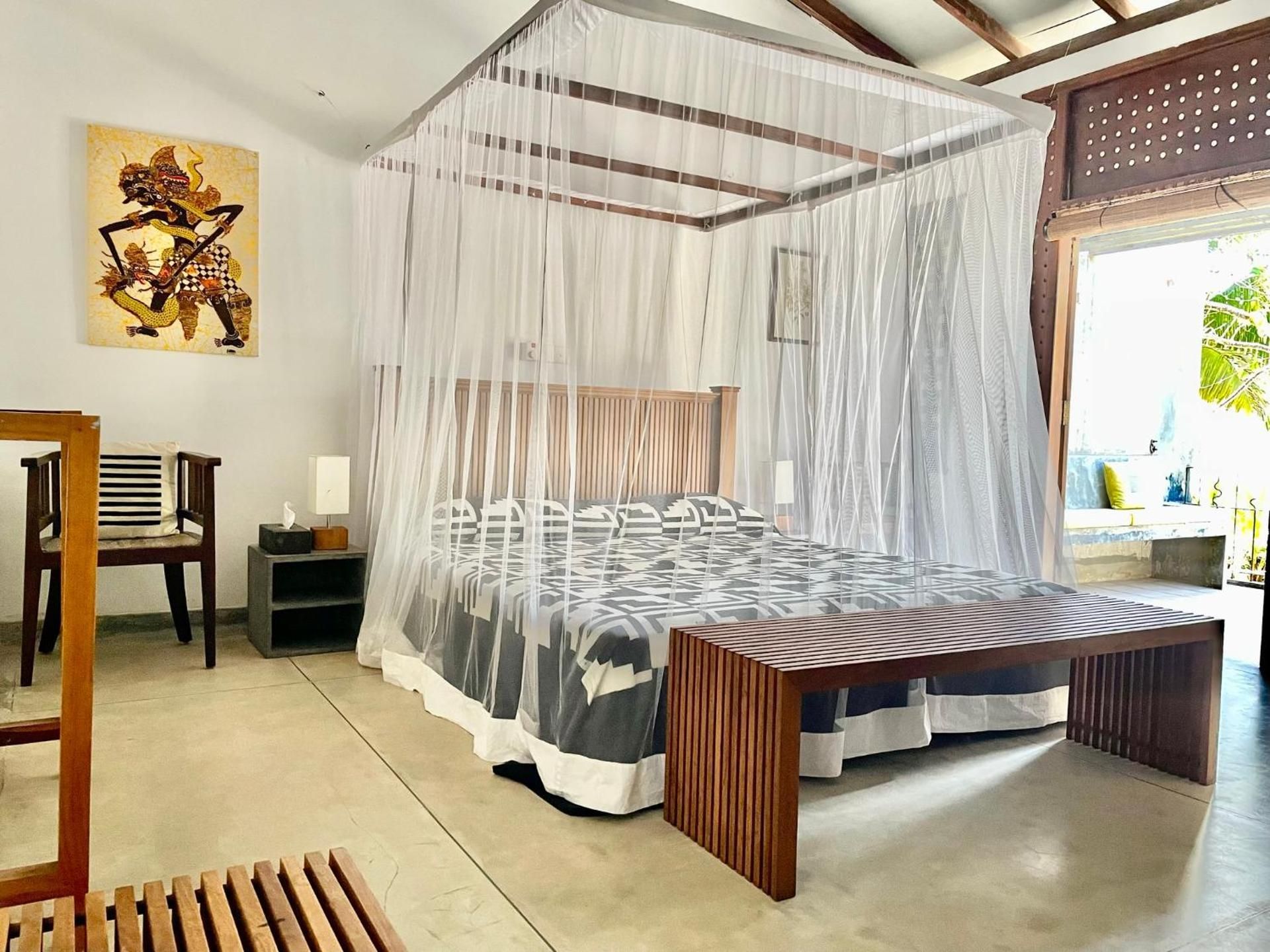 Deluxe Double Room with Balcony and Sea View (Room 2)
