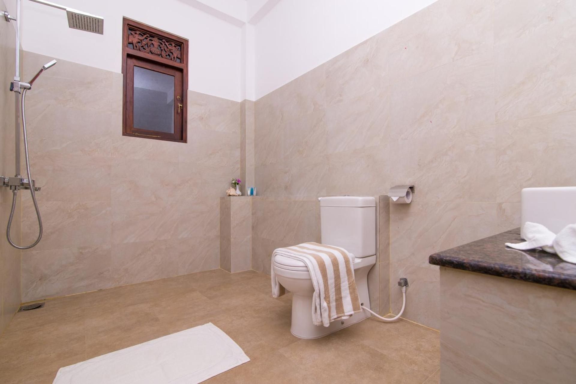 Deluxe Double or Twin Room with Lake View