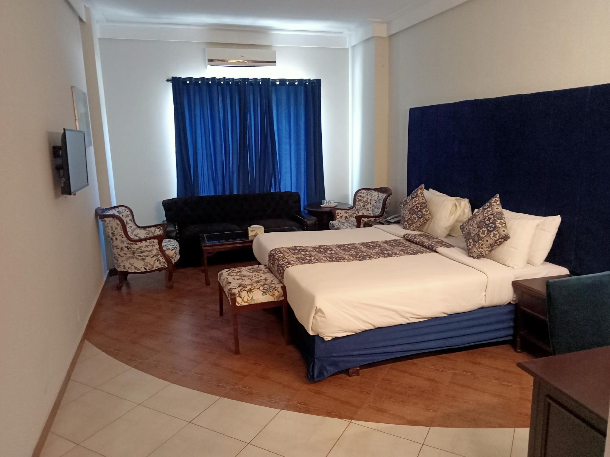 Executive Suite City View