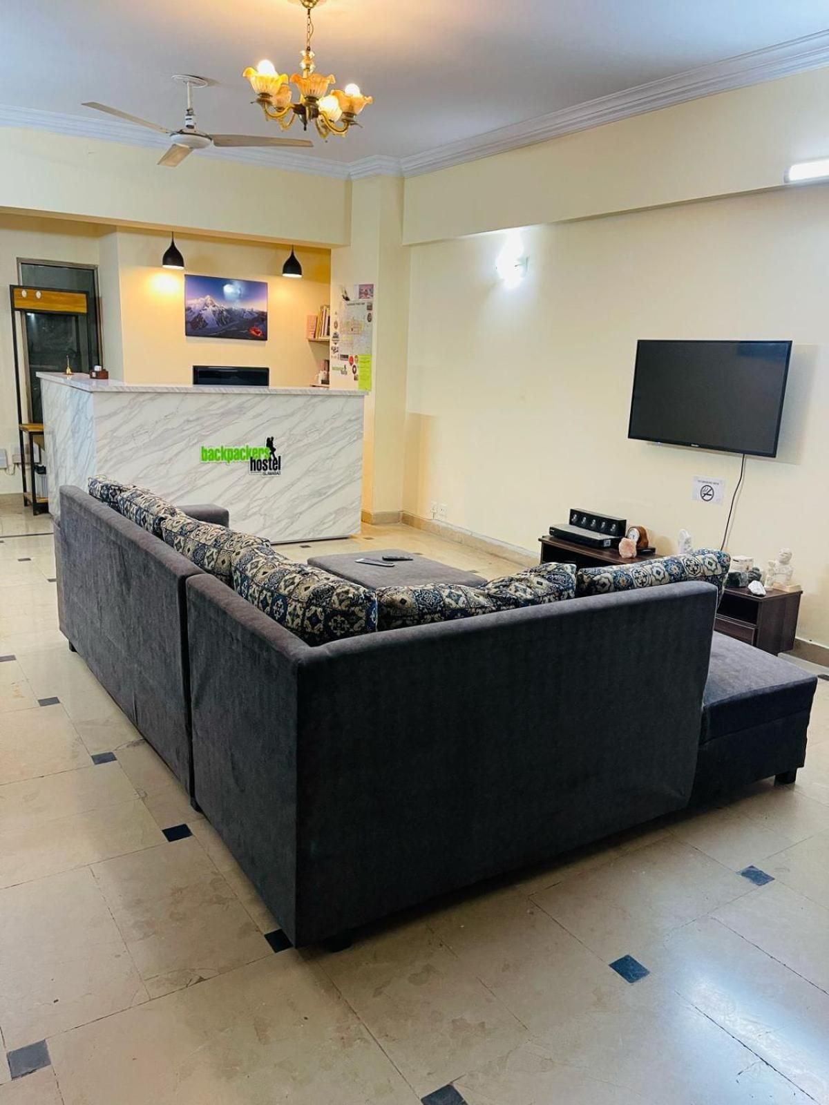 shared lounge/tv area