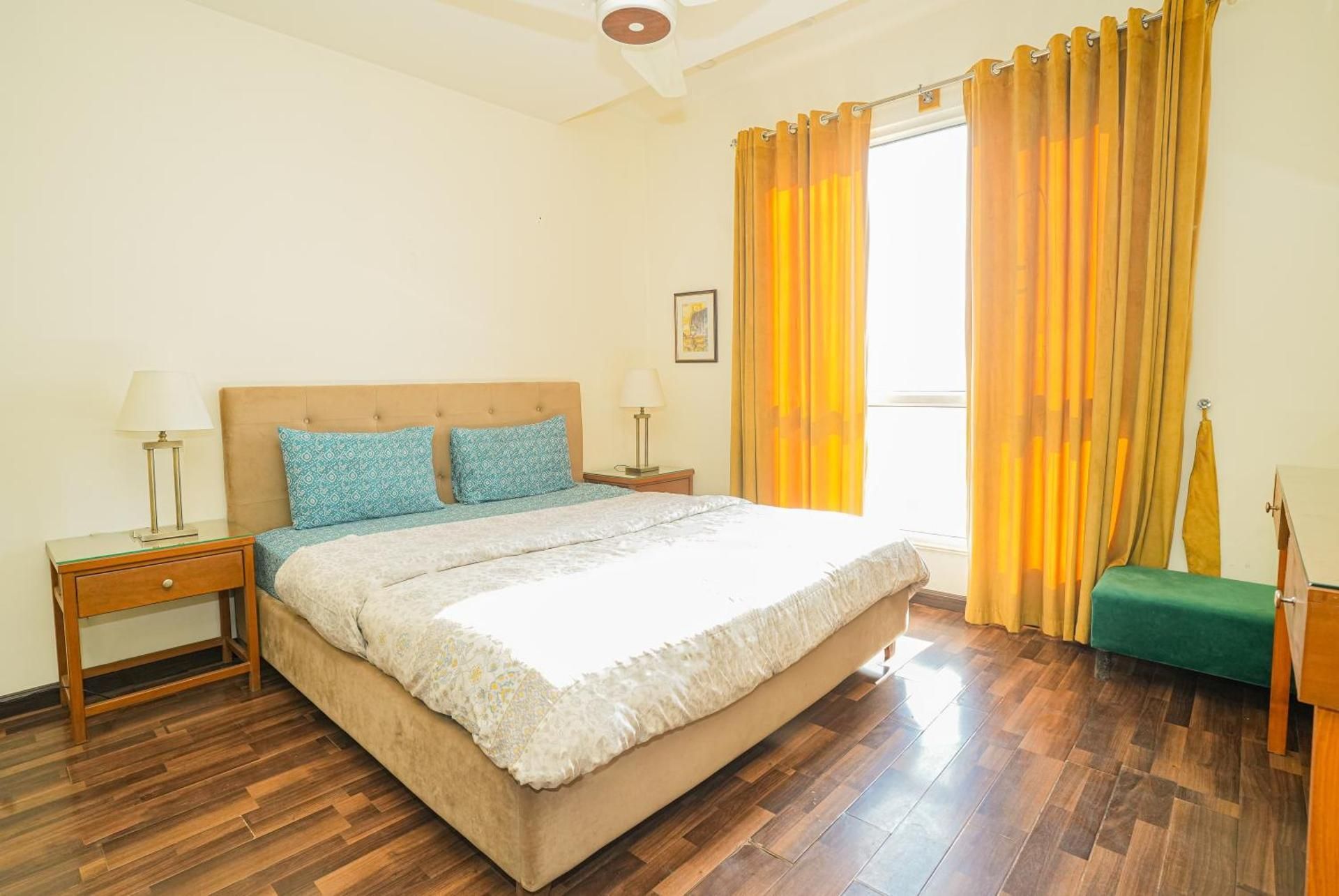 One-Bedroom Apartment with City View