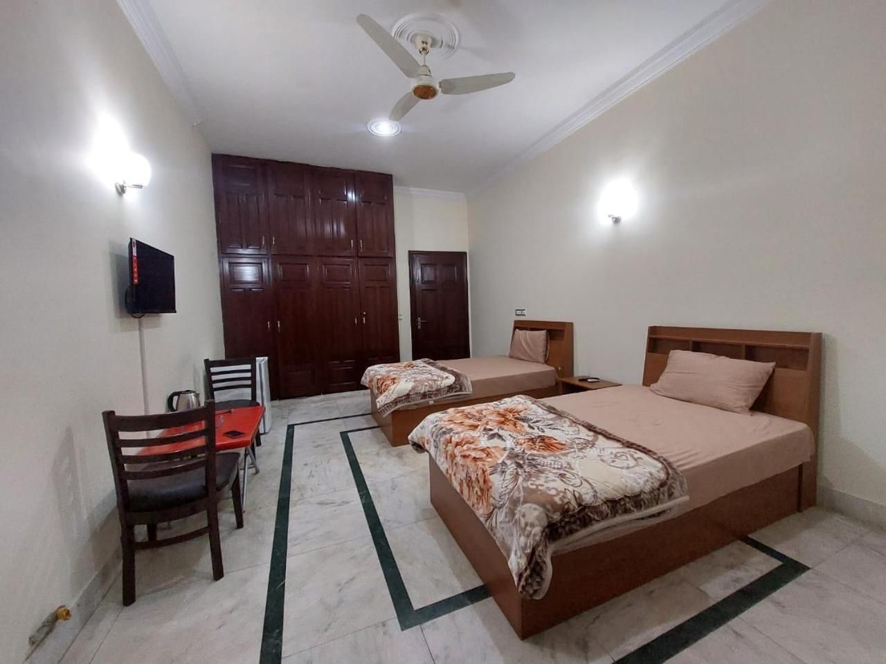 Deluxe Quadruple Room