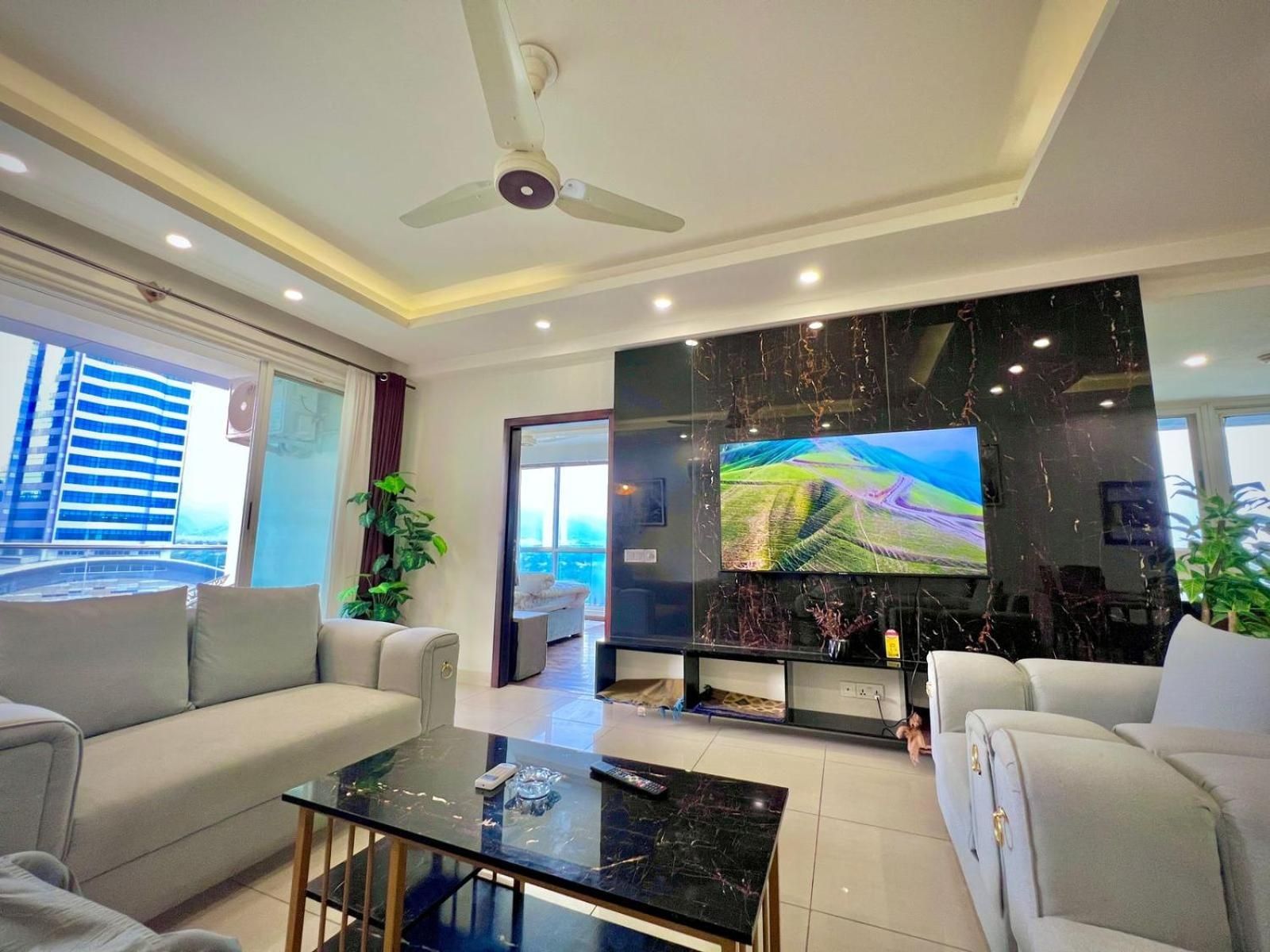 shared lounge/tv area