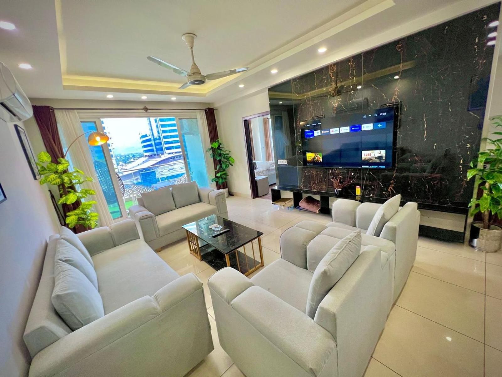 shared lounge/tv area