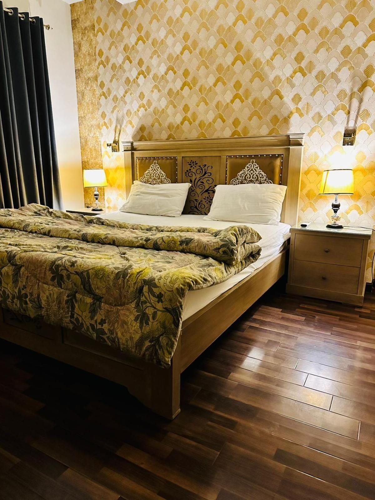 One-Bedroom Apartment with Balcony and Mountain View  