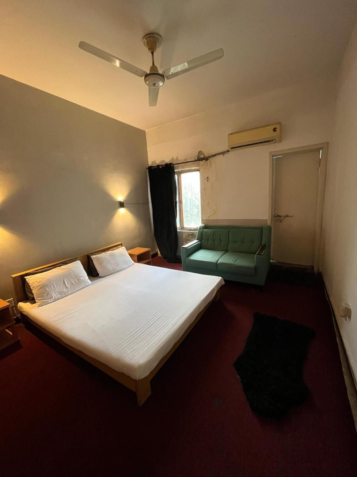 Durrani Lodges - Guest House G11 Garden View 2