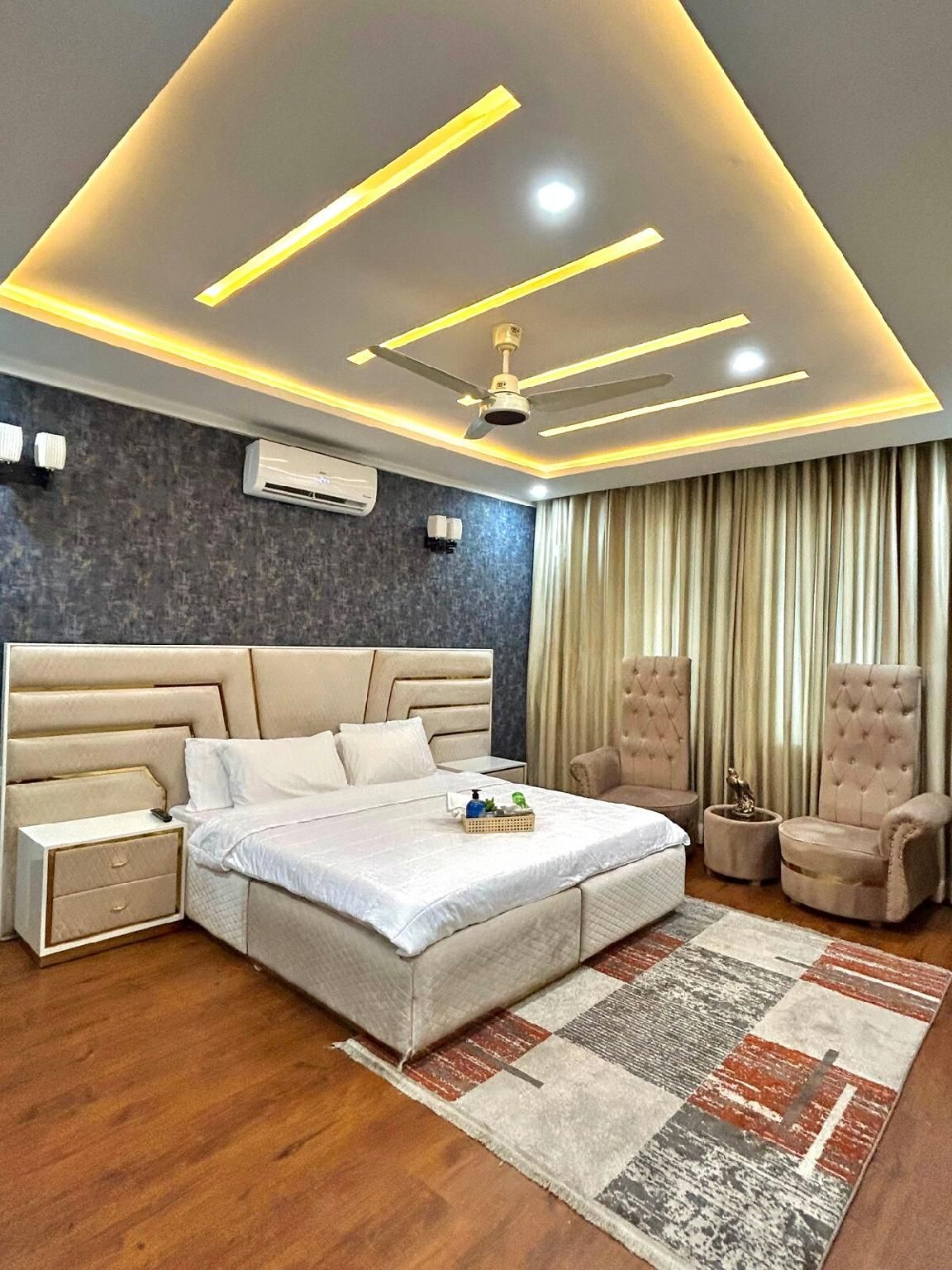 e3240caca12b7ca32dc2ff05a5e1083a