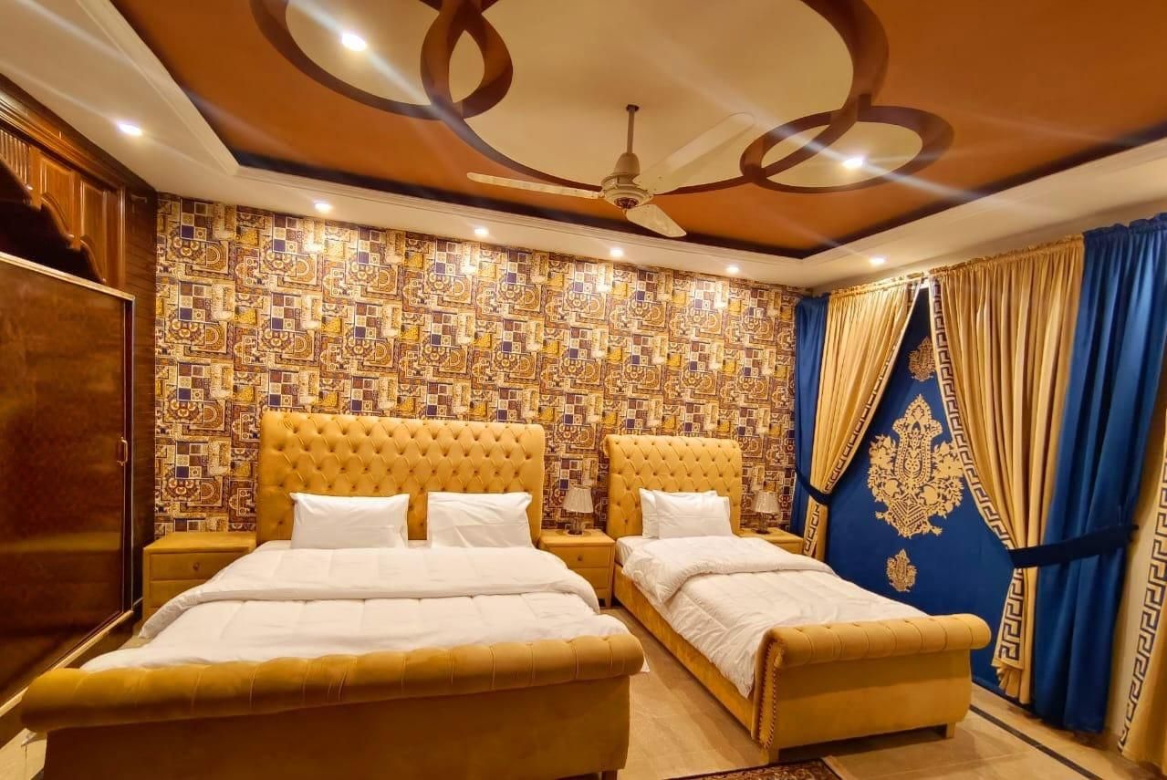 MadCrew Lodge  Deluxe Twin Room Type A