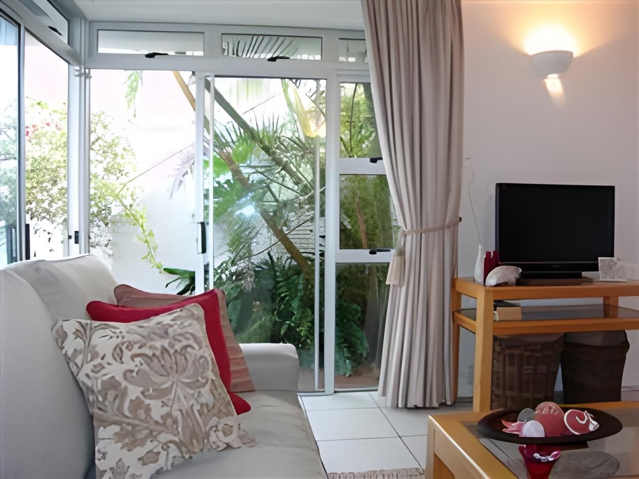 Courtyard Suite