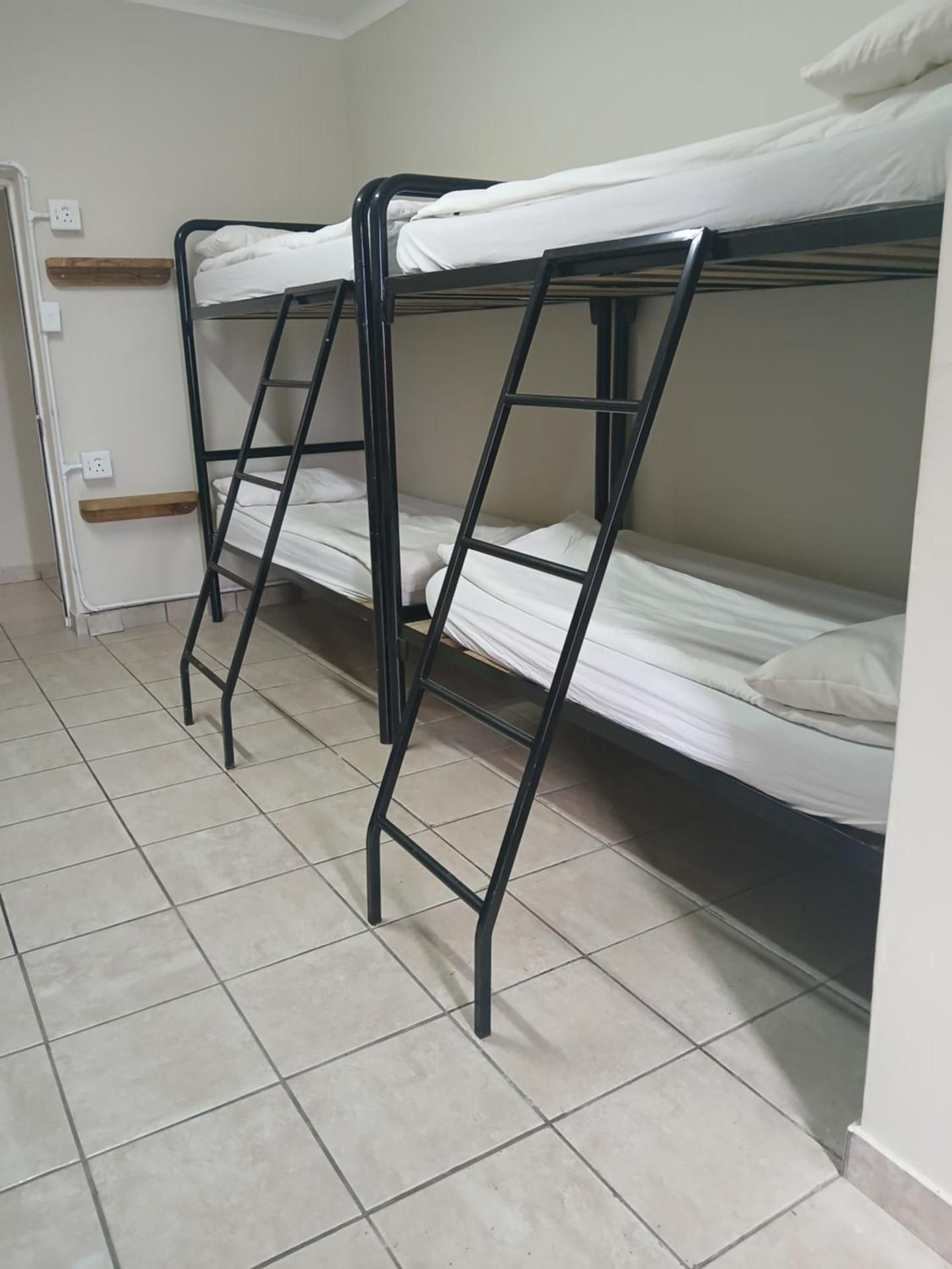 Bed in 8-Bed Mixed Dormitory Room