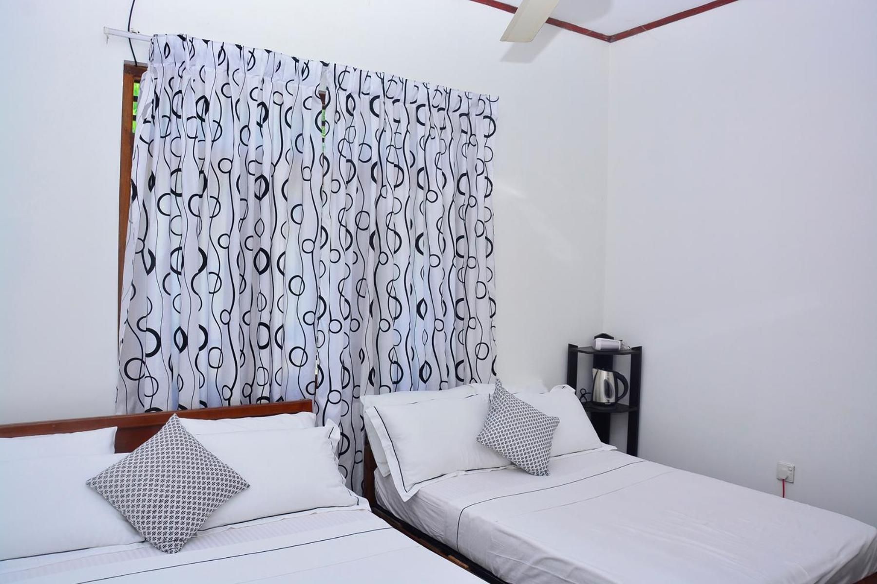 Living inn Polonnaruwa Family - 2 King Beds 2