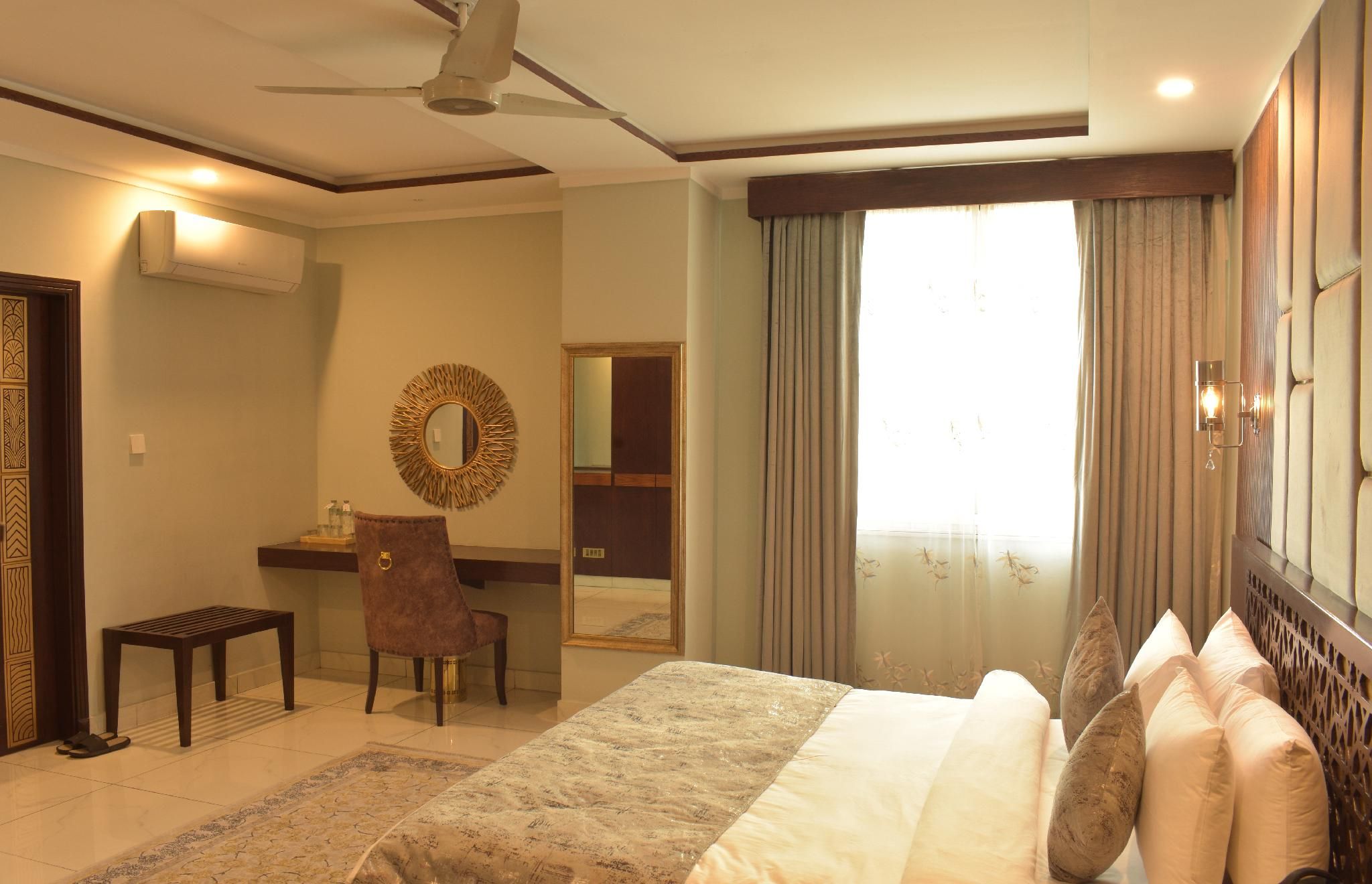 Hotel Tourmaline Peshawar Executive Room