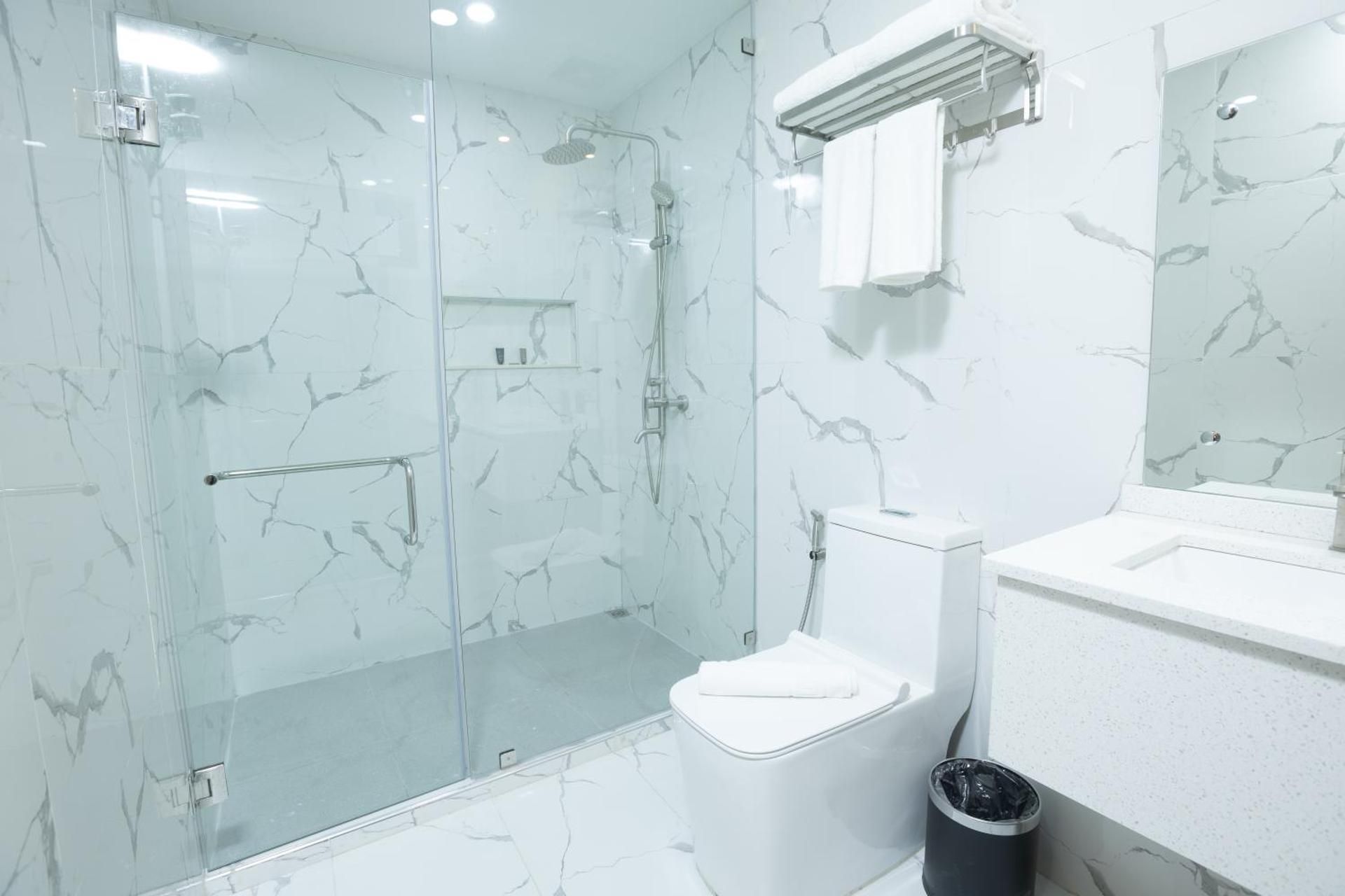 Hamersons Hotel CDO Deluxe Double 3