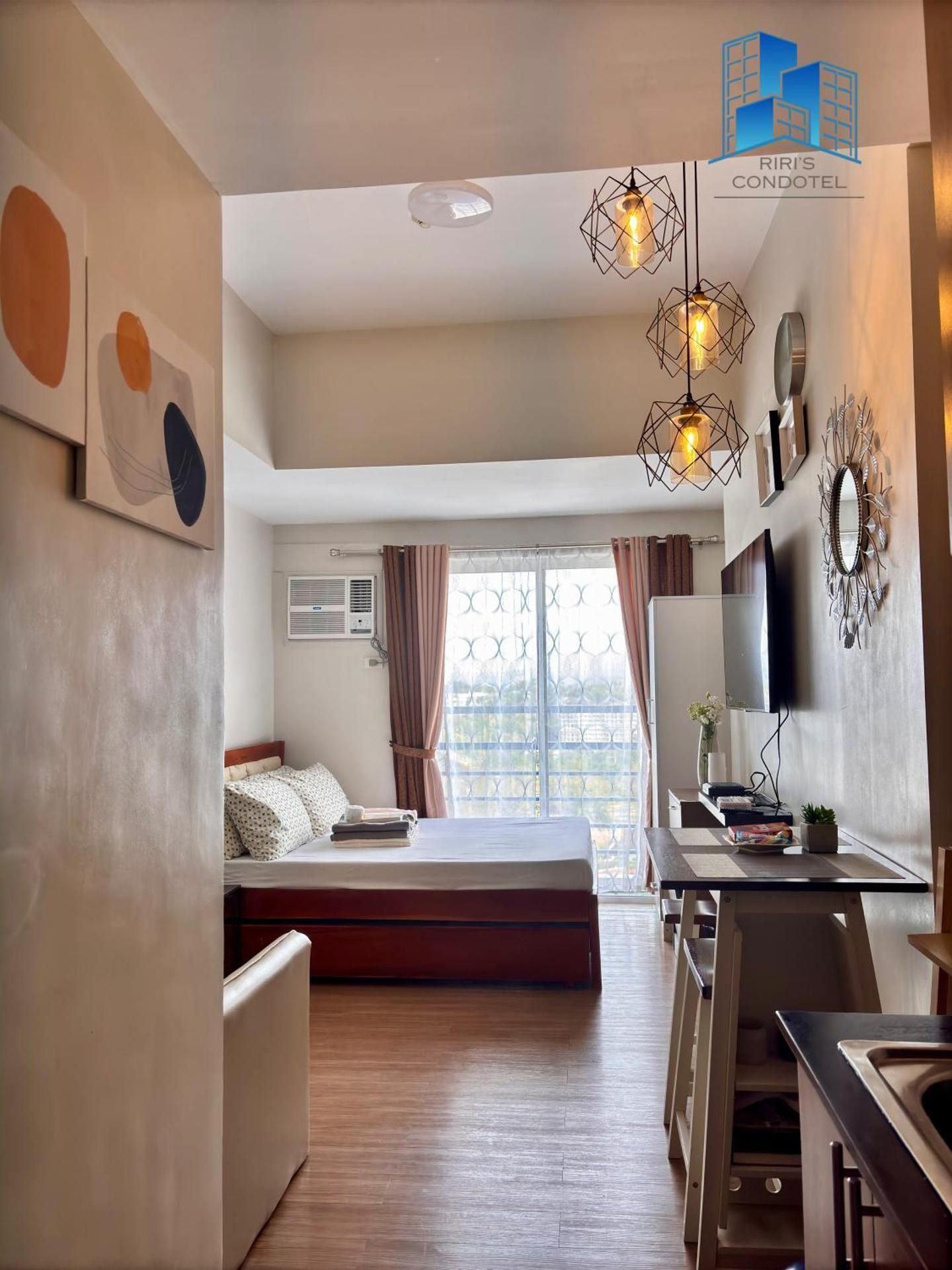 Studio with Balcony