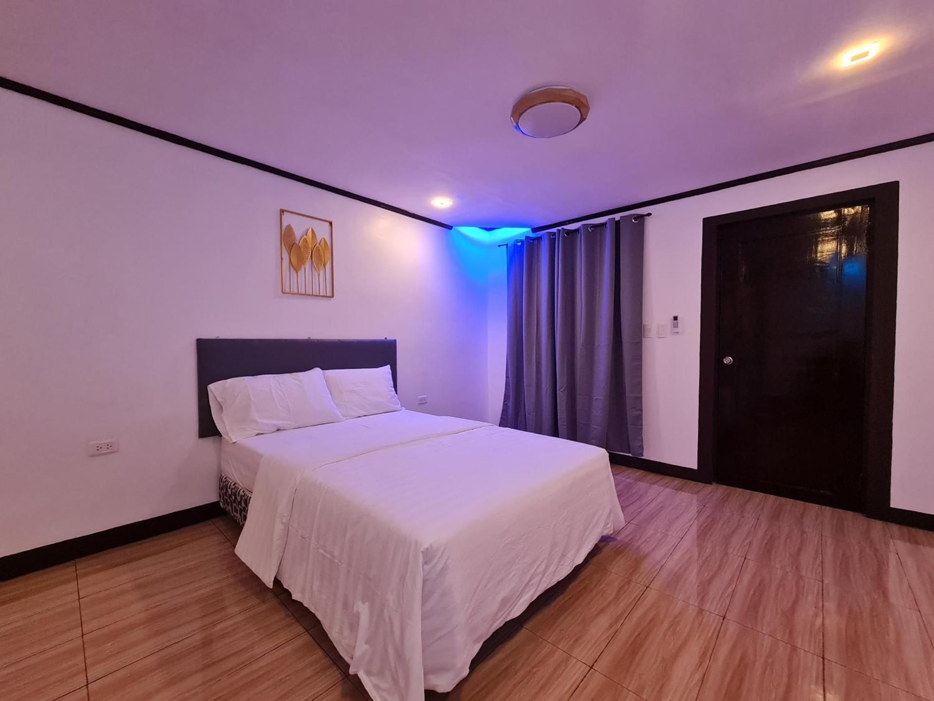 Hideaways Restobar and Resort Queen Studio 2