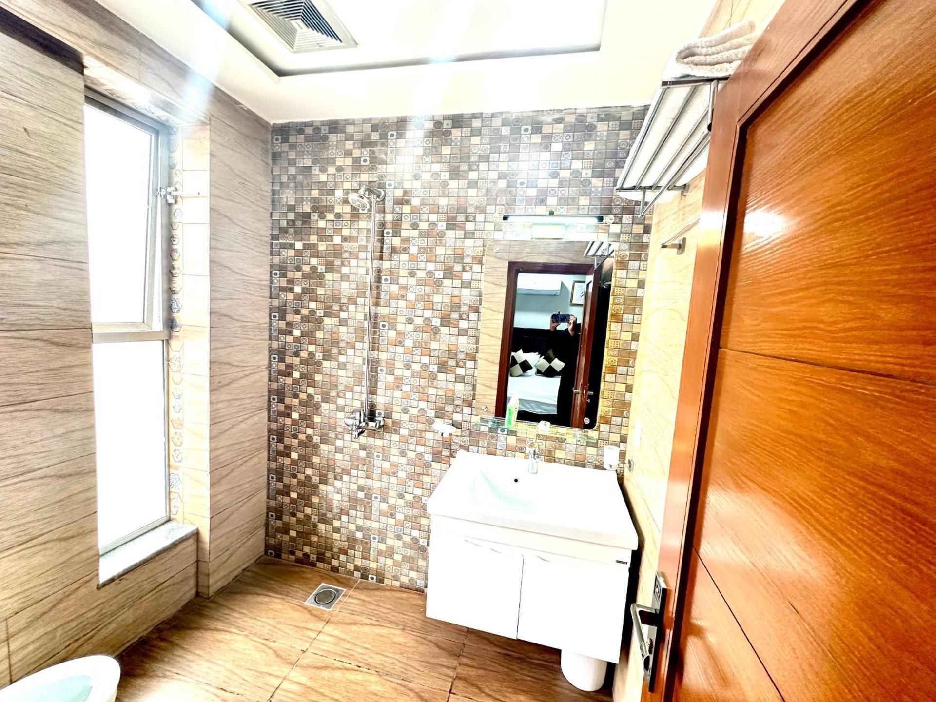 One Bedroom Apartment