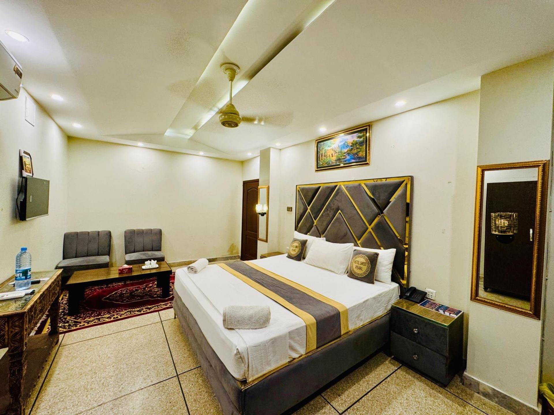 Deluxe Single Room