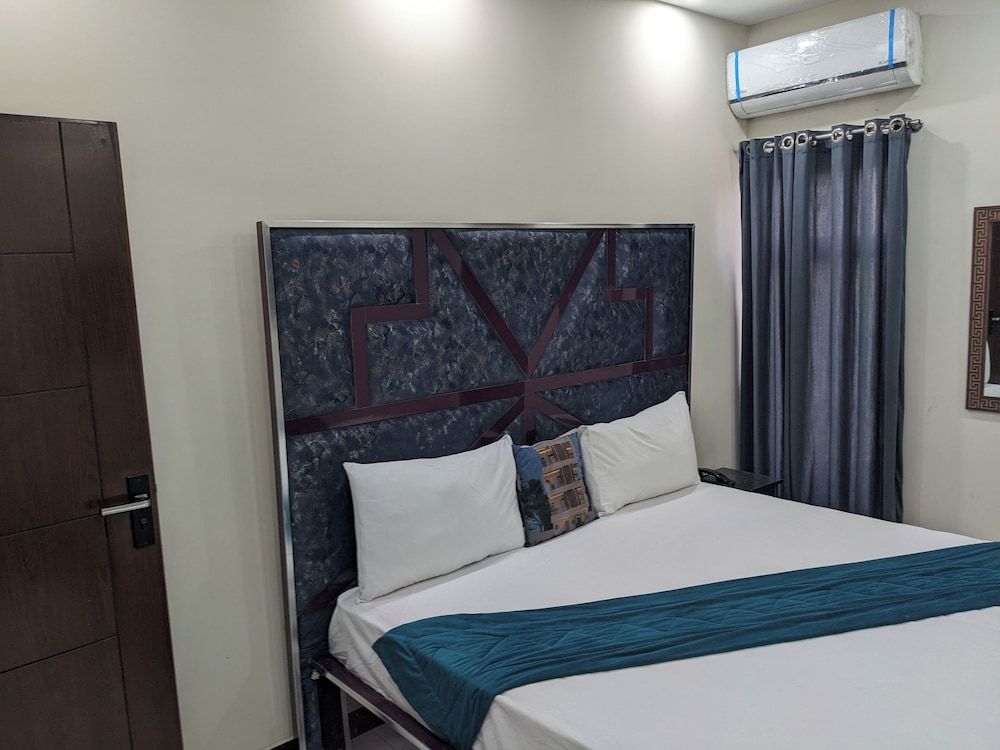 New View Hotel Double Room 5