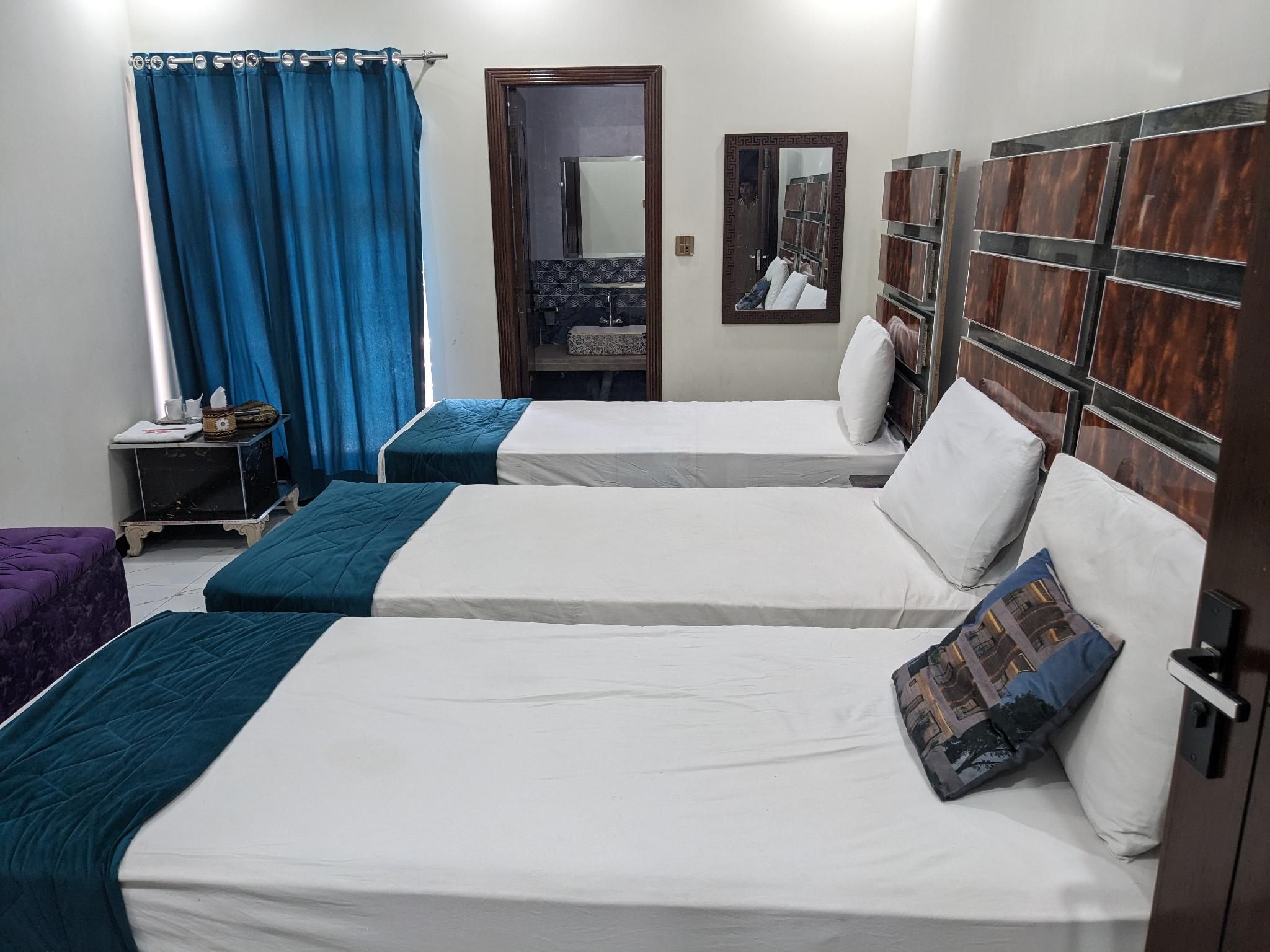 New View Hotel Triple Standard 2